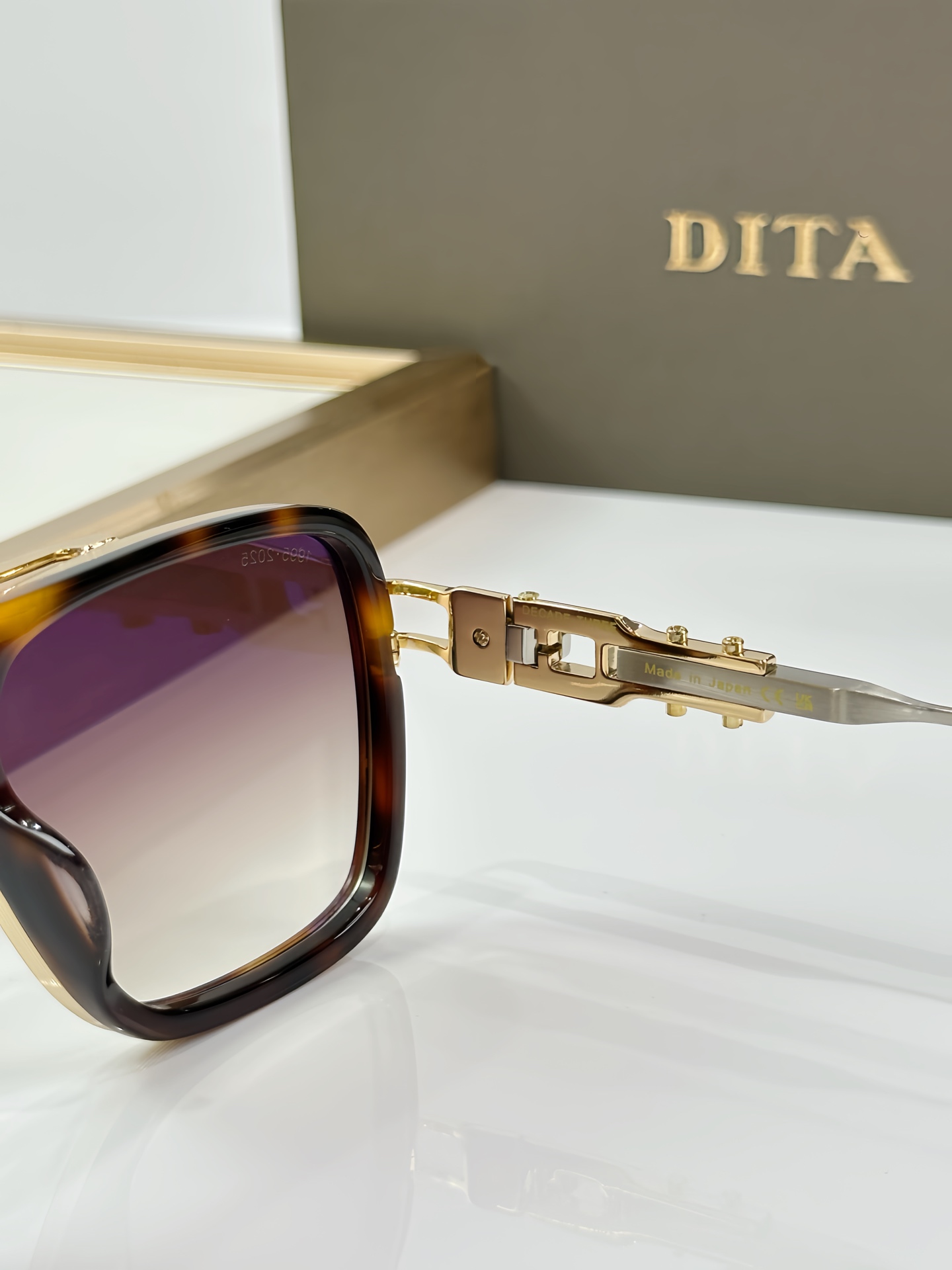 Dita Decade Three Sunglasses DTS 461 - Stylish Shades with Premium Design 5 i1745647888469 6609 0 3