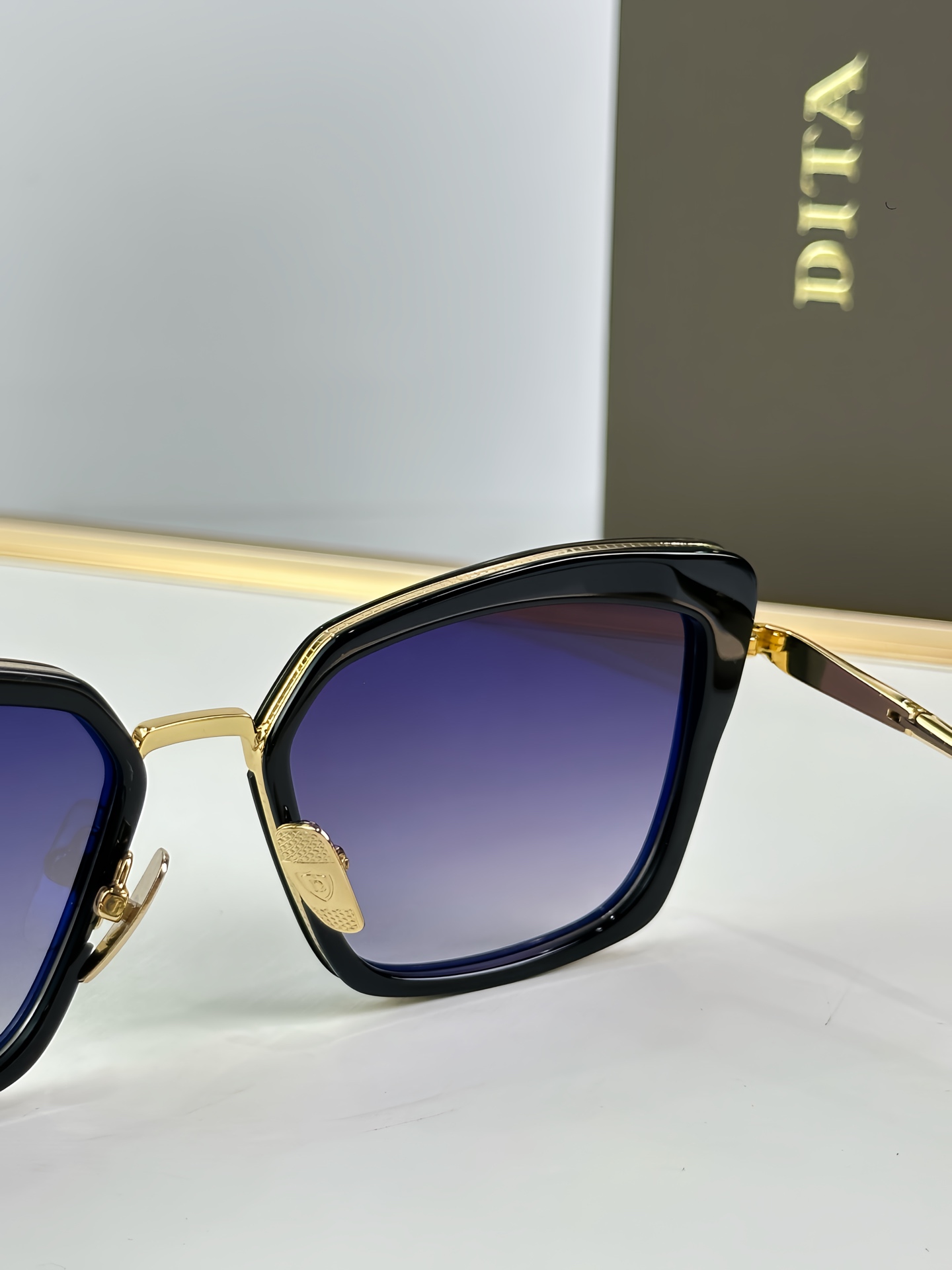 Dita Perplexer DTS 405 Sunglasses, 54-18-135, Stylish Designer Shades for Women 7 i1751076240274 6937 0 5