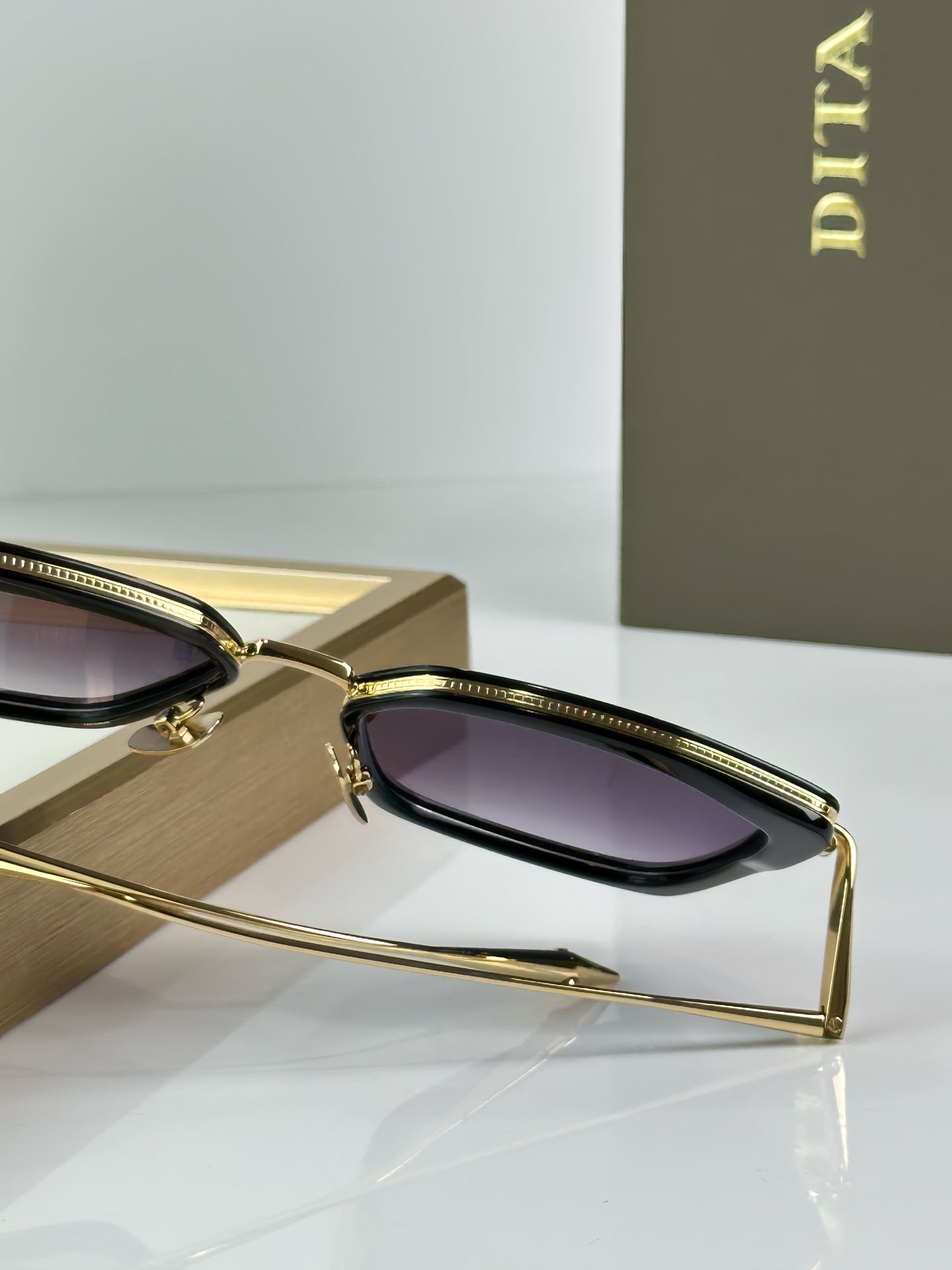 Dita Perplexer DTS 405 Sunglasses, 54-18-135, Stylish Designer Shades for Women 9 i1751076241309 4393 0 7