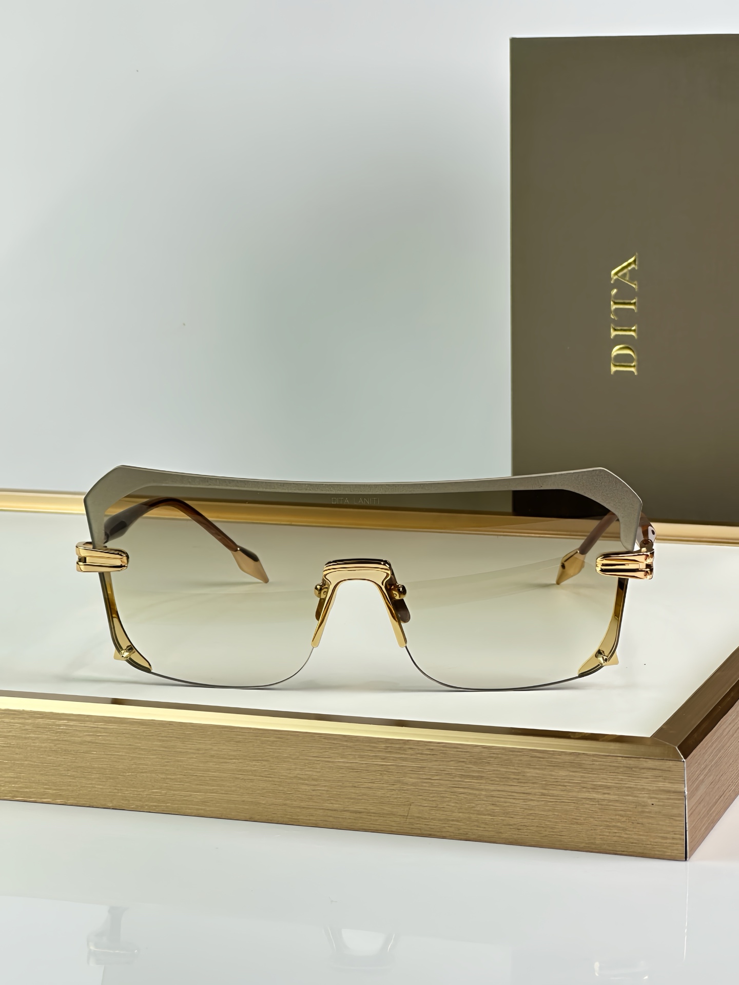 Dita Laniti DTS 153 Sunglasses - Futuristic Design, Red Gradient Lenses 5 i1751076542586 9443 0 3