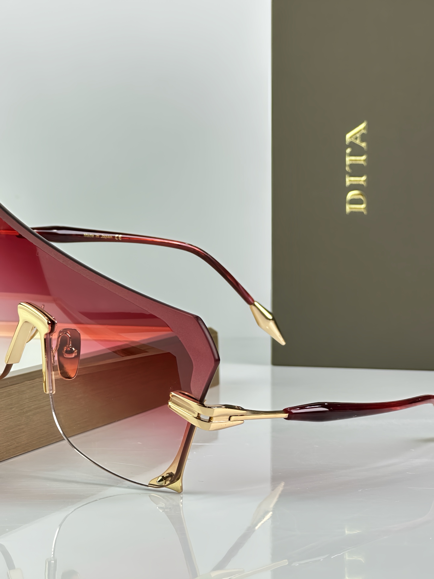 Dita Laniti DTS 153 Sunglasses - Futuristic Red Gradient Lens 6 i1751076766154 4380 0 3