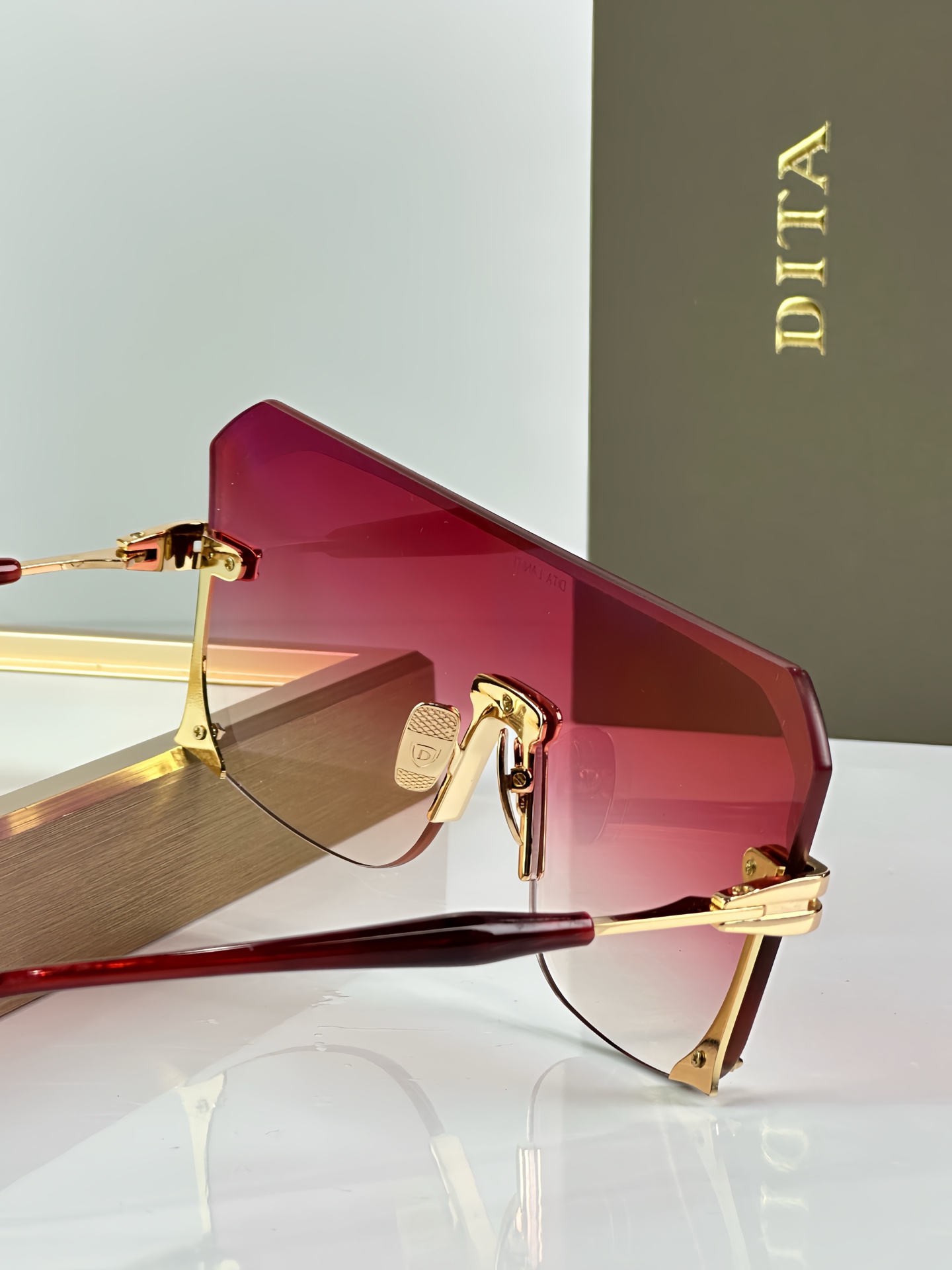 Dita Laniti DTS 153 Sunglasses - Futuristic Red Gradient Lens 7 i1751076766176 6872 0 4