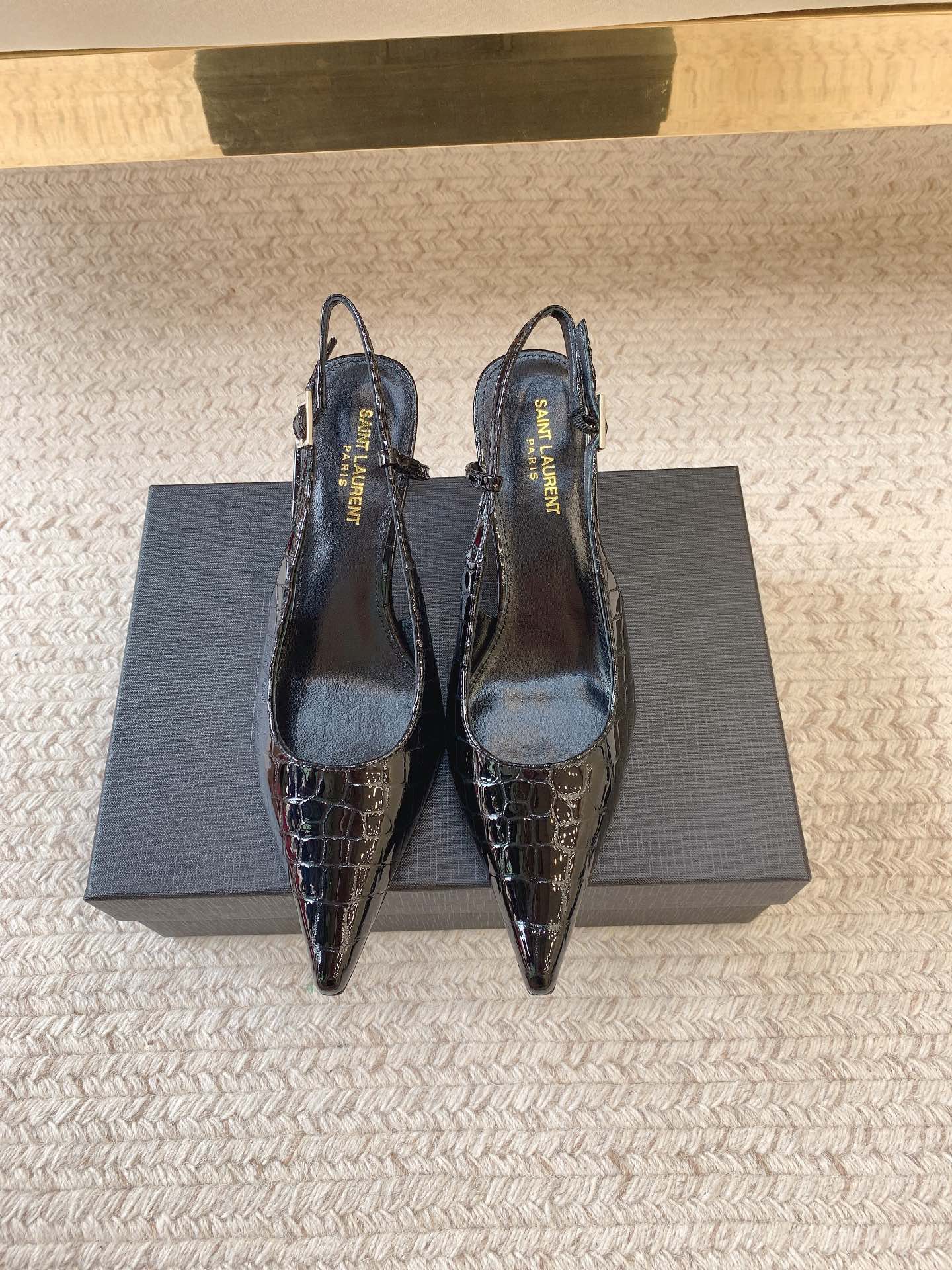 NO:928171,SAIN* LAUREN*SS23 new pointed toe slingback high heels, original last, top quality material, imported open edge beads/imported patent leather on the upper, imported sheepskin lining on the inside, genuine leather outsole, heel height 6.5cm, size 35-39 (40 custom made, non-returnable, non-exchangeable), sandals, saint laurent, sandals, high heels, sheepskin, Leather soles19860909SAIN* LAUREN*SS23新款尖头露跟高跟鞋 原版套楦 顶级品质 材质 鞋面进口开边珠/进口漆皮 内里进口羊皮里 大底真皮大底 跟高6.5cm 码数35-39（40定做不退不换）,凉鞋,saint laurent,sandals,high heels,sheepskin,Leather soles,Women's Shoes