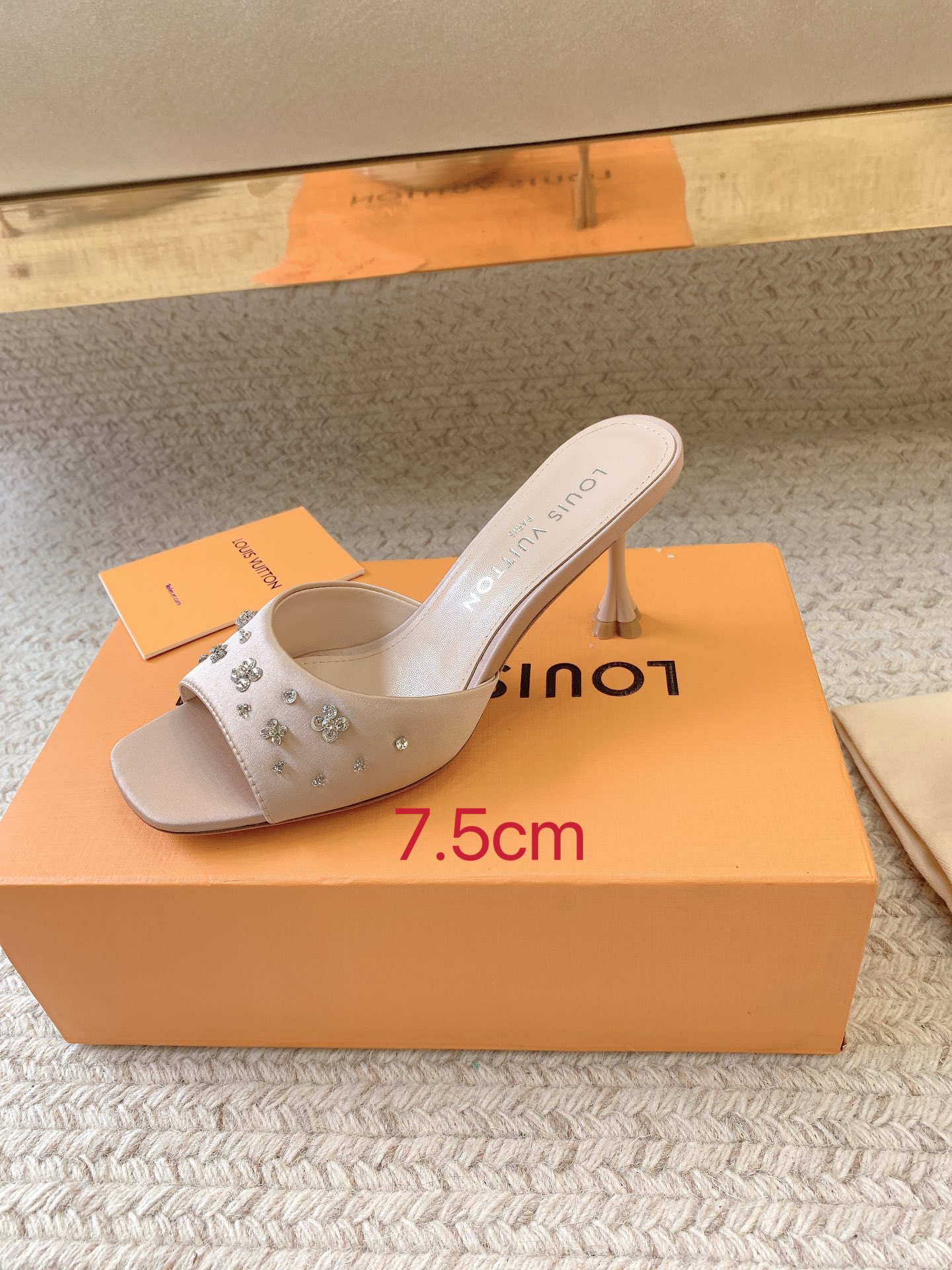 NO:679715,two heights, high heels slippers, high heels, slippers19860909两种高度,高跟鞋拖鞋,high heels,slippers,Women's Shoes