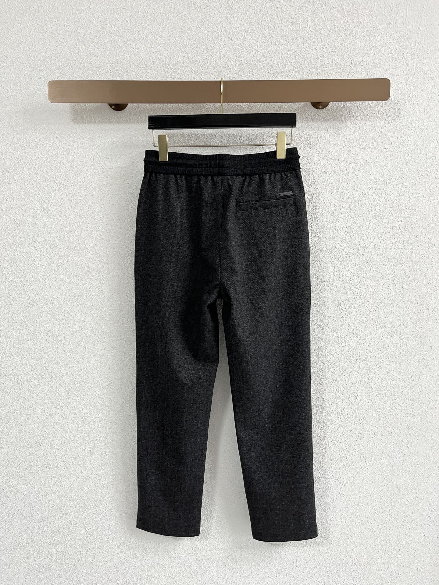 Lo*ro Pi*na诺 u翩雅 2025秋冬 全品相订单，保暖有型 羊毛呢混纺松紧腰直脚休闲裤 经典百