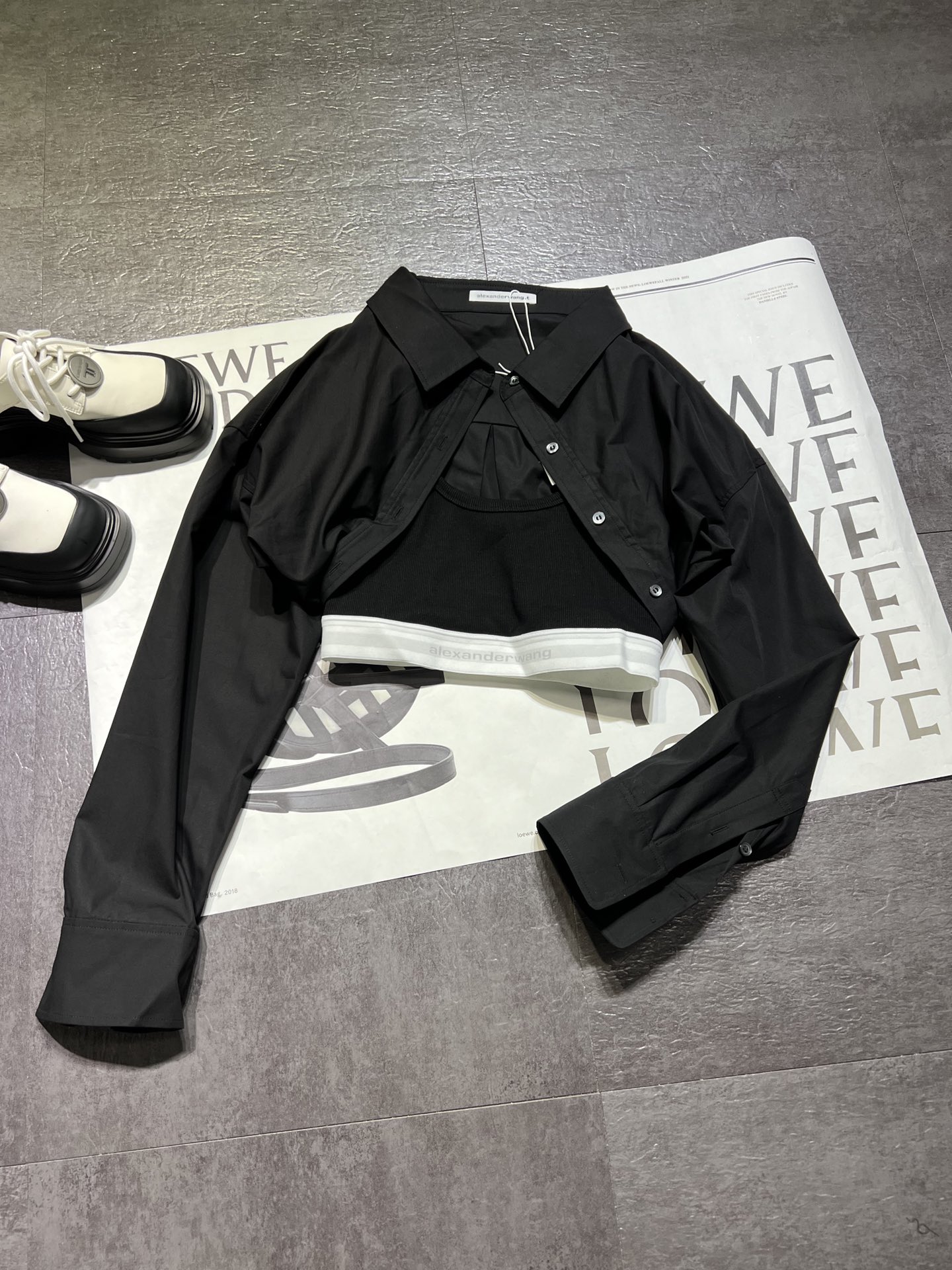 High-End Women’s Suit with Shirts: Quality, Style, Value for Money - 图片 4