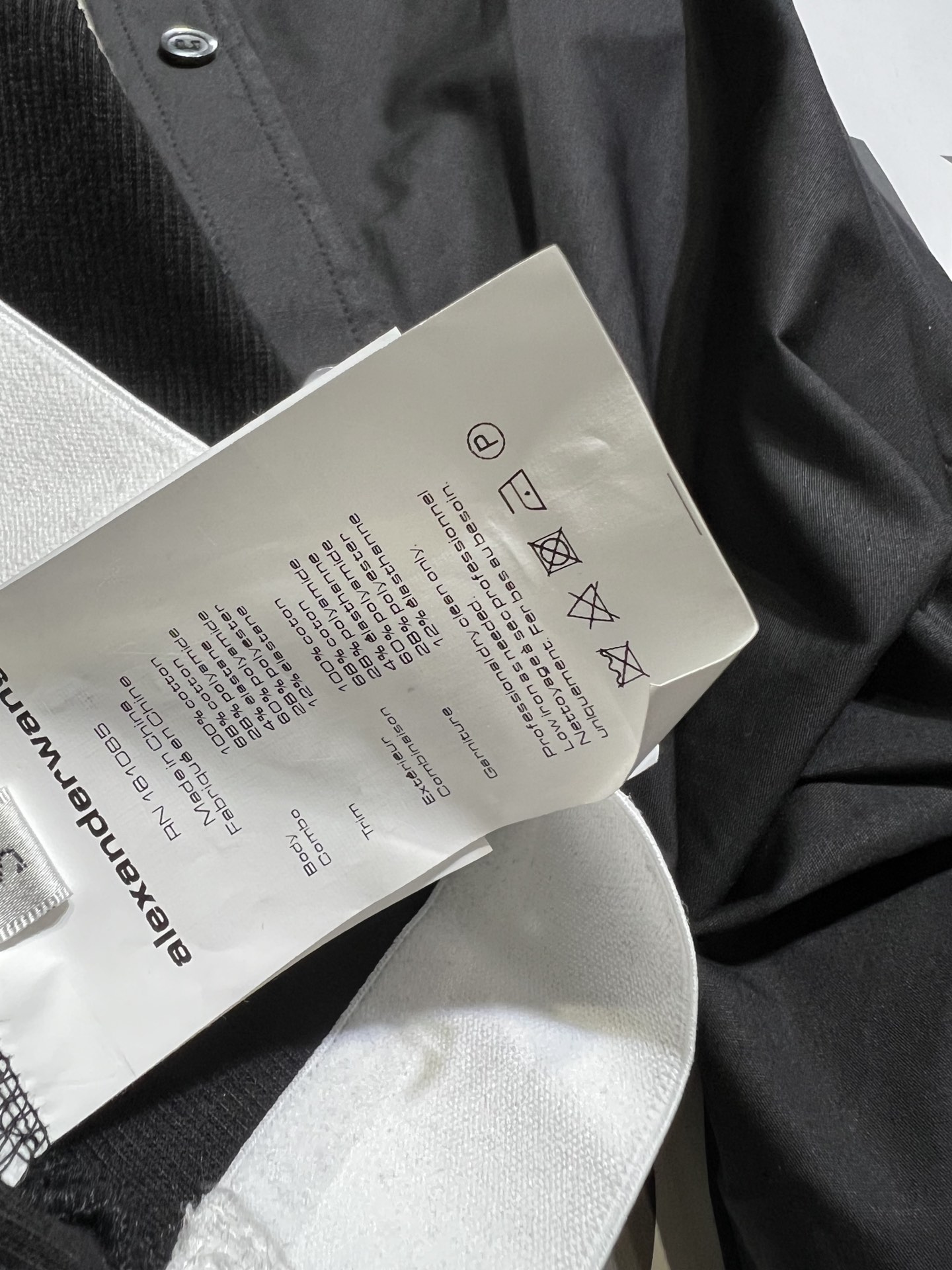 High-End Women’s Suit with Shirts: Quality, Style, Value for Money - 图片 8