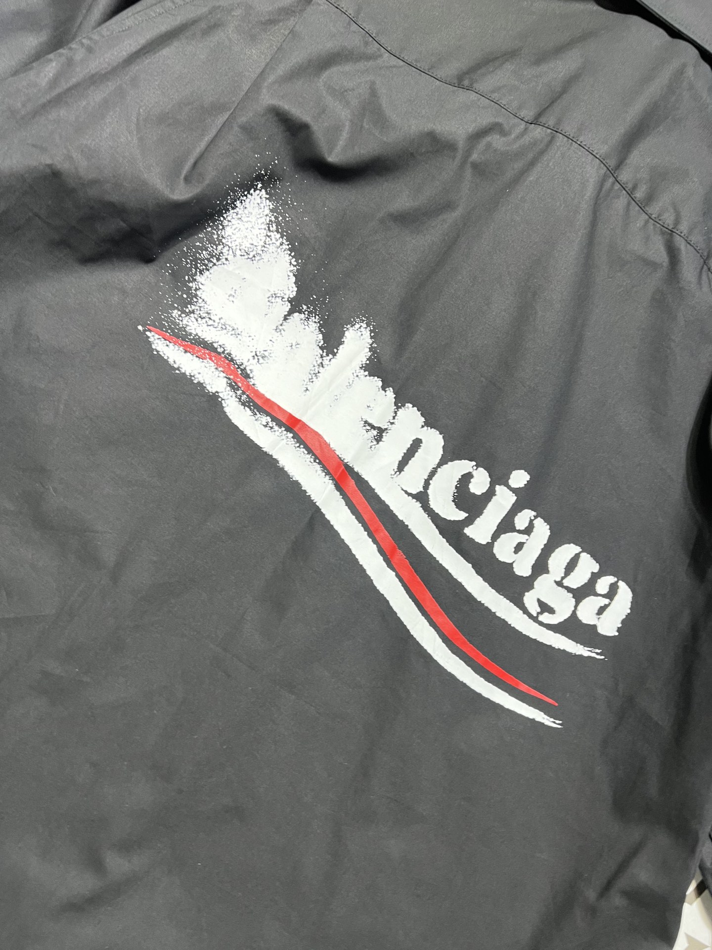 High-Quality Women’s Clothing: Balenticia*g Parisian Style Shirt with Unique Design and Premium Fabric - 图片 6