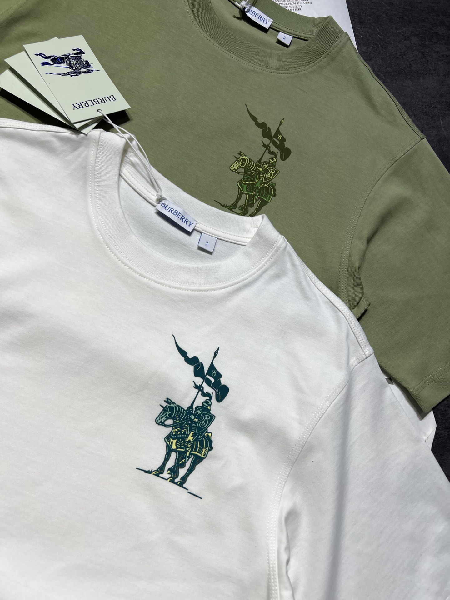 “High-Quality Women’s Clothes: 25-Year Early Spring Collection with Unique Horseman Emblem” - 图片 7