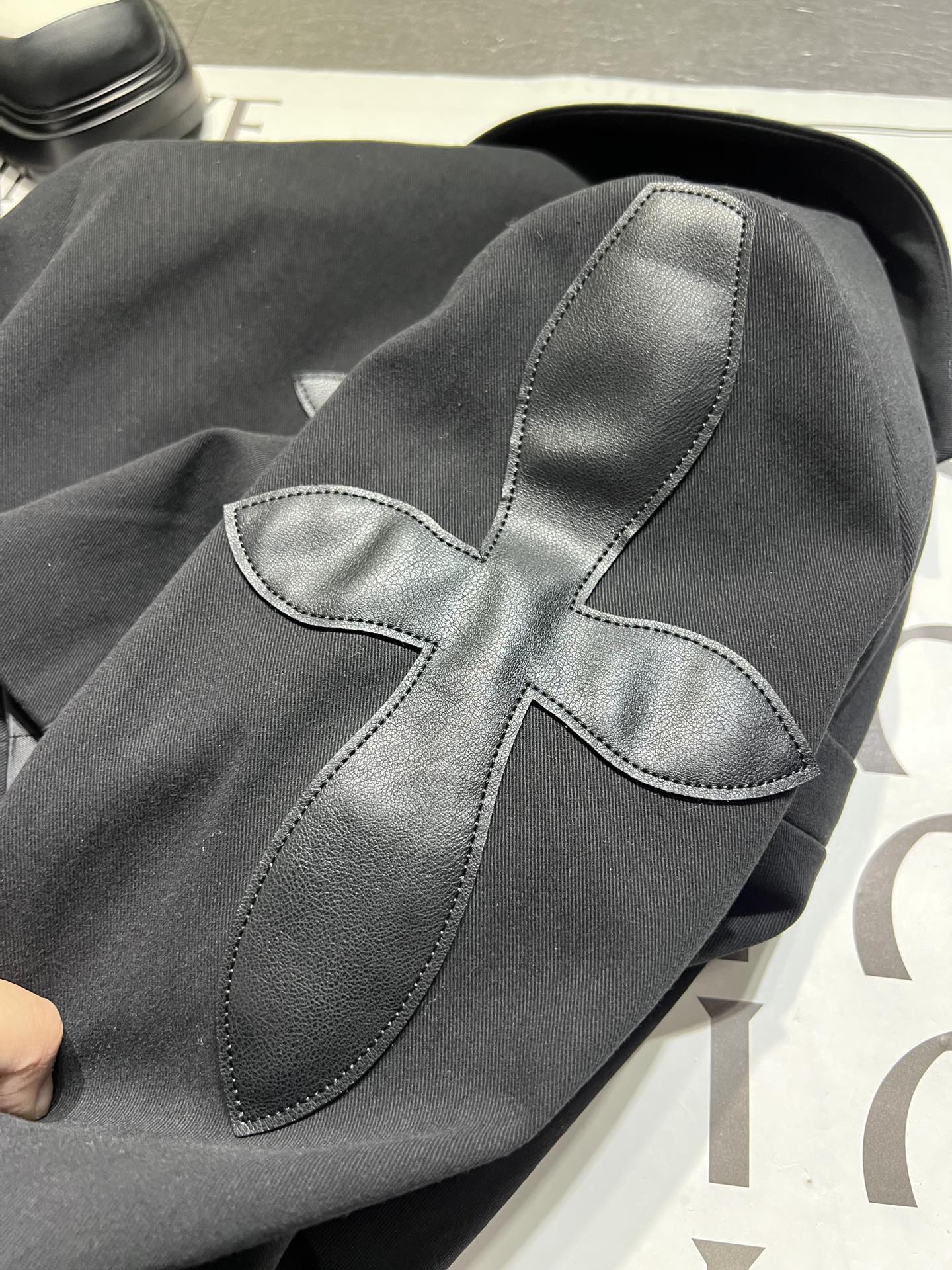 High-Quality Women’s Clothes with Explosive Kit: Cross-Critic Design, Upper Body Age Reduction - 图片 6