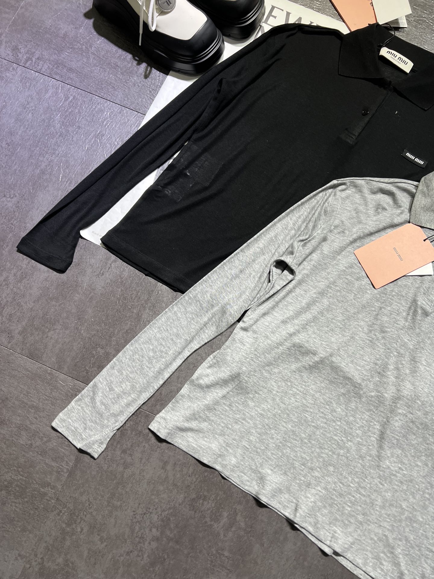 High-Quality Women’s Suit with New MiuMi Polo Shirts in Silk Wool Fabric - 图片 2