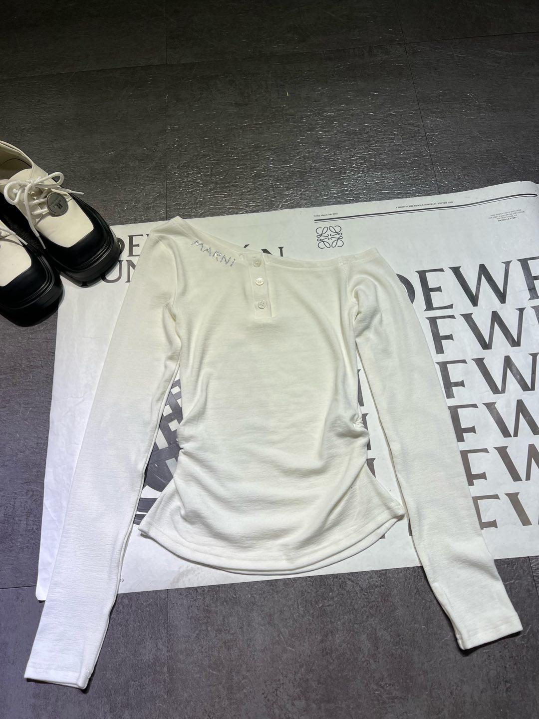 “High Quality Women’s Clothes: Marni’s Long-Sleeved Shoulder Shirts for Perfect Style” - 图片 5