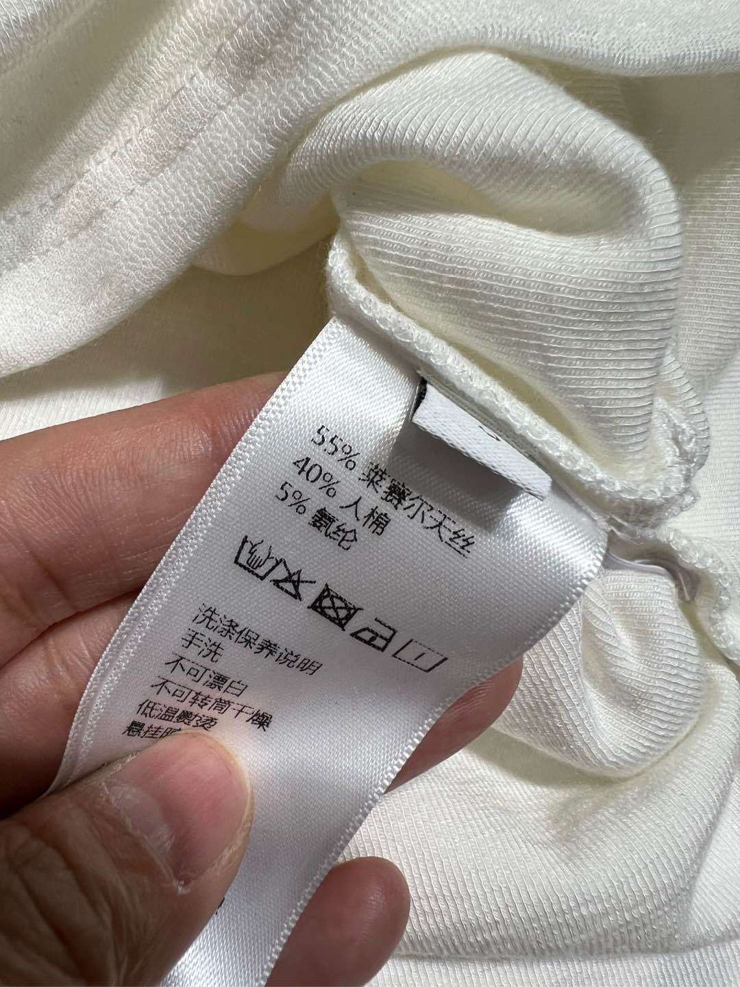 “High Quality Women’s Clothes: Marni’s Long-Sleeved Shoulder Shirts for Perfect Style” - 图片 8