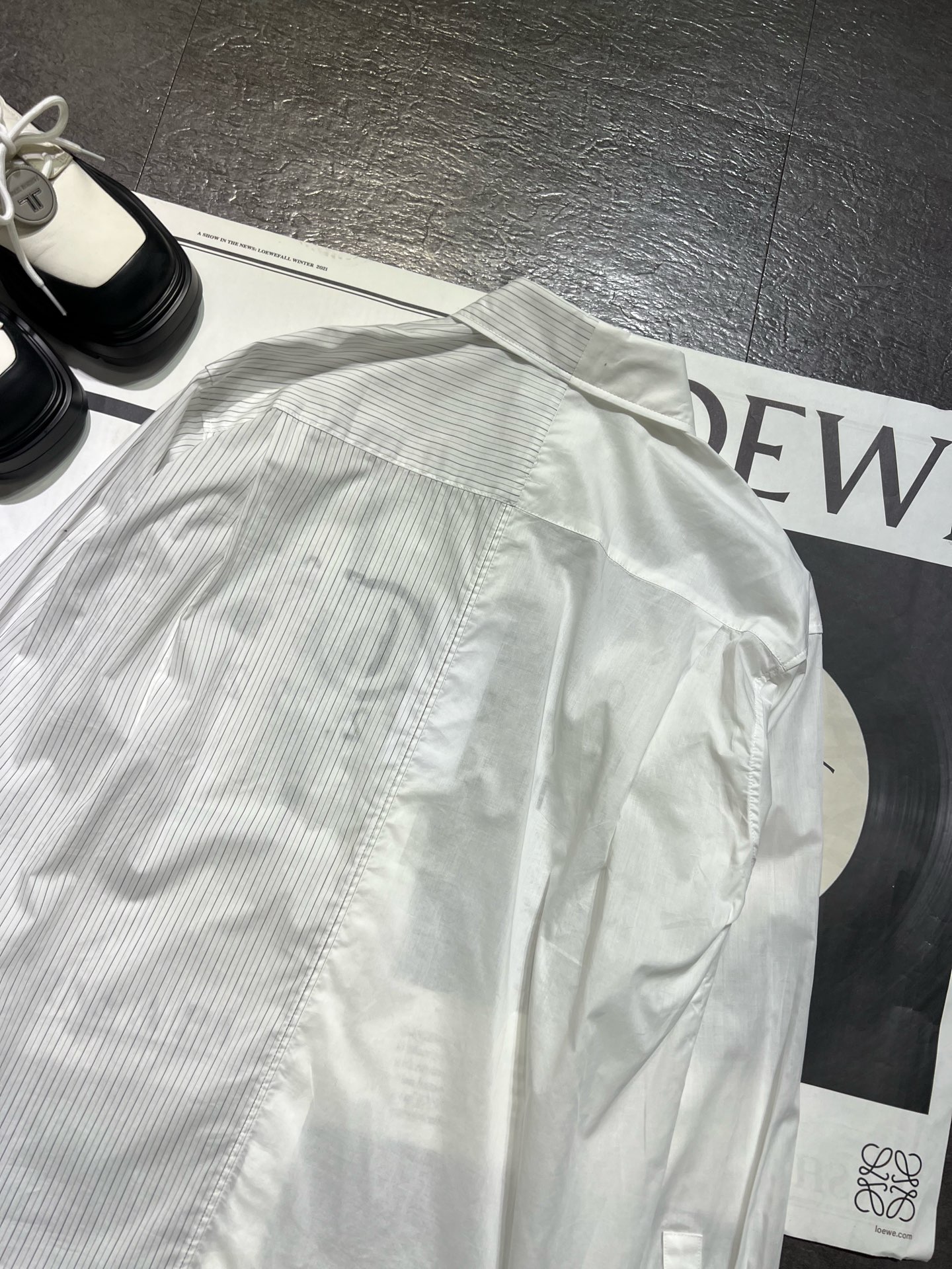 High-End Women’s Clothing: Mm6 Maison Margiela Long-Sleeve Shirts and Tweed Variations - 图片 5