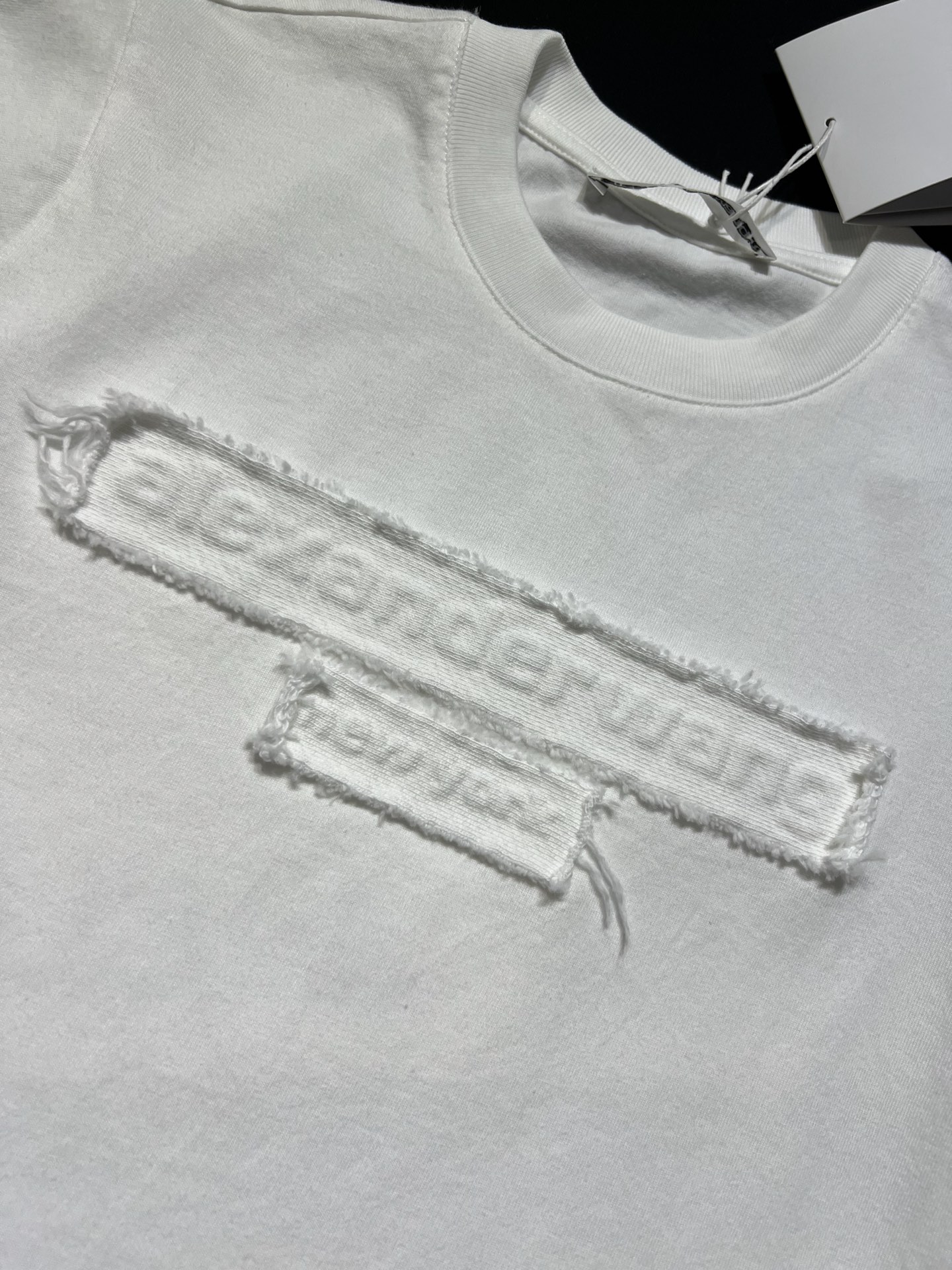 High-end Women’s Clothing: King Alexander Knit T-shirts with Original Design - 图片 7