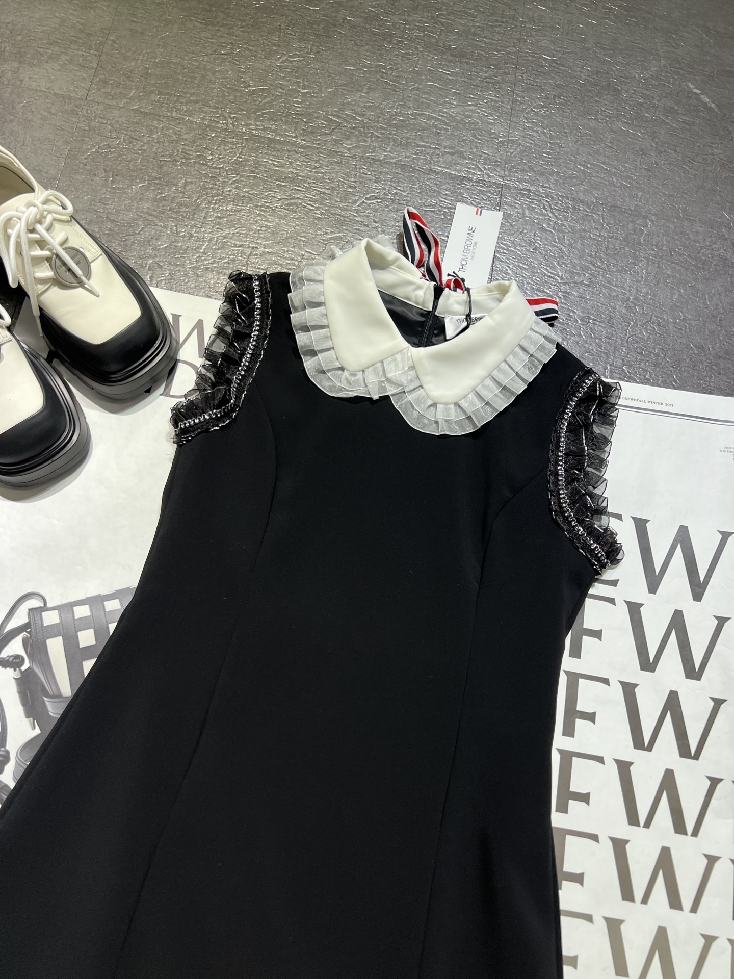 High-End Women’s Clothes: Short-Age Dress with Super-Fashion Style in Brown - 图片 3
