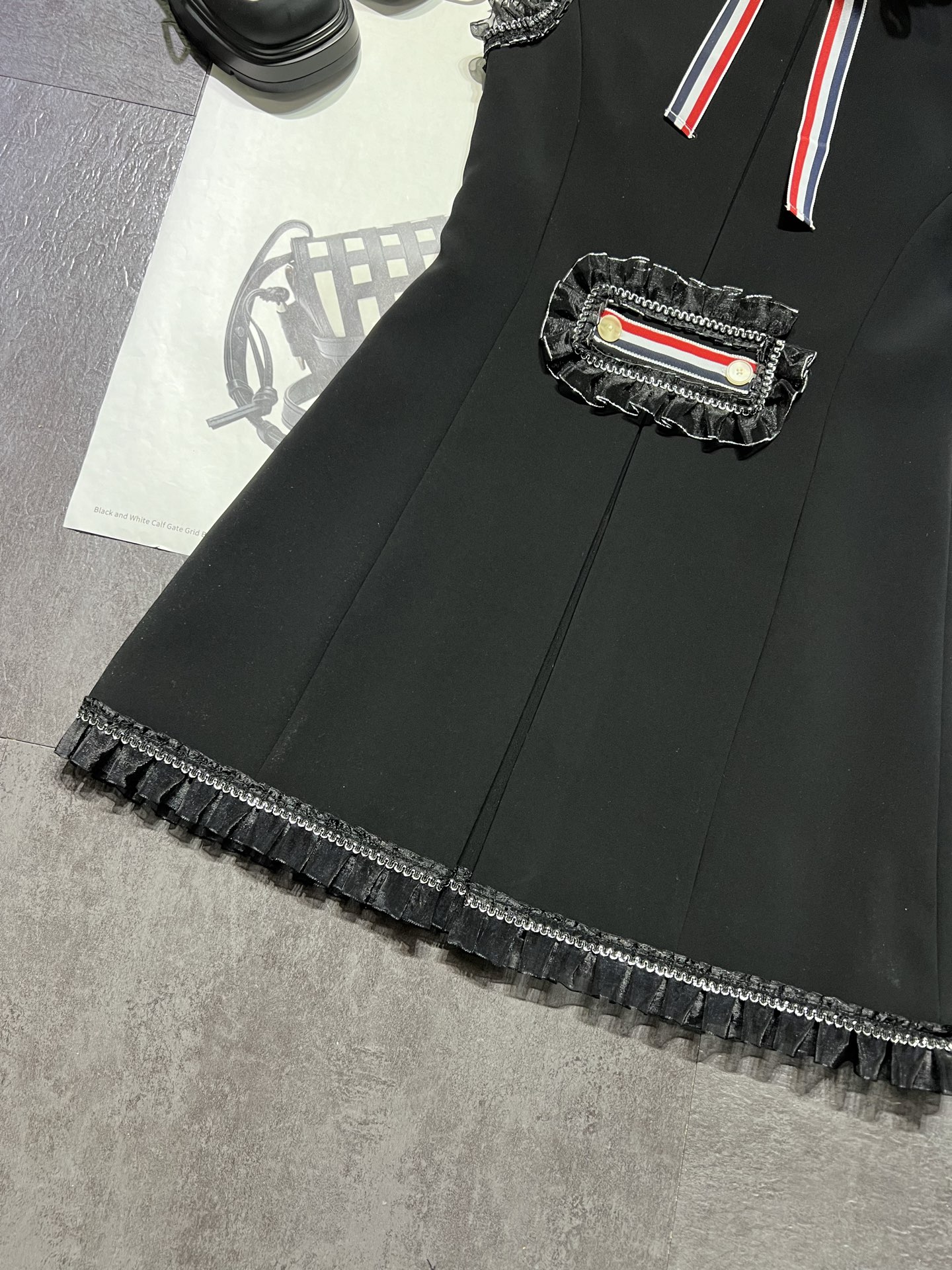 High-End Women’s Clothes: Short-Age Dress with Super-Fashion Style in Brown - 图片 5