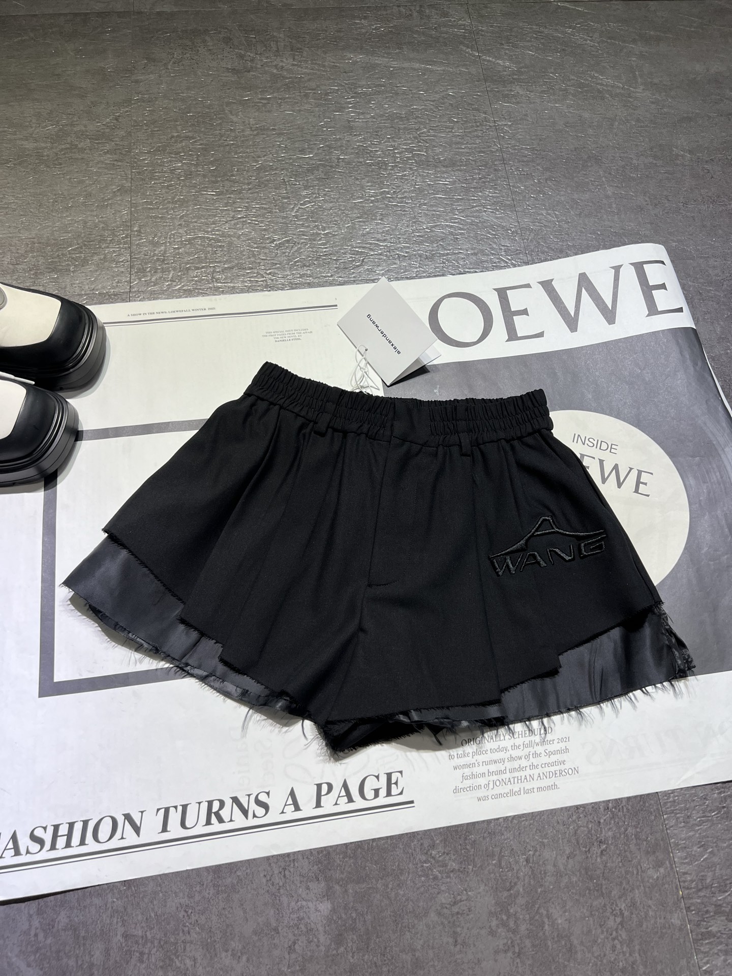 P552 Single-Handed Female Suit by Alexander Wang: One-Piece, One-Size-Fits-All, Packed - 图片 4