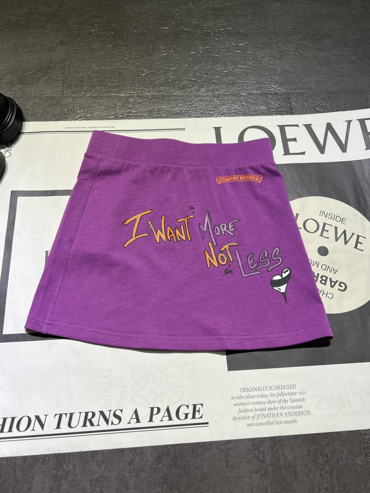 High-Quality Women’s Dress Collaboration with CH️kro Mattyboy for Pure Twilight-Colored Skirt - 图片 6