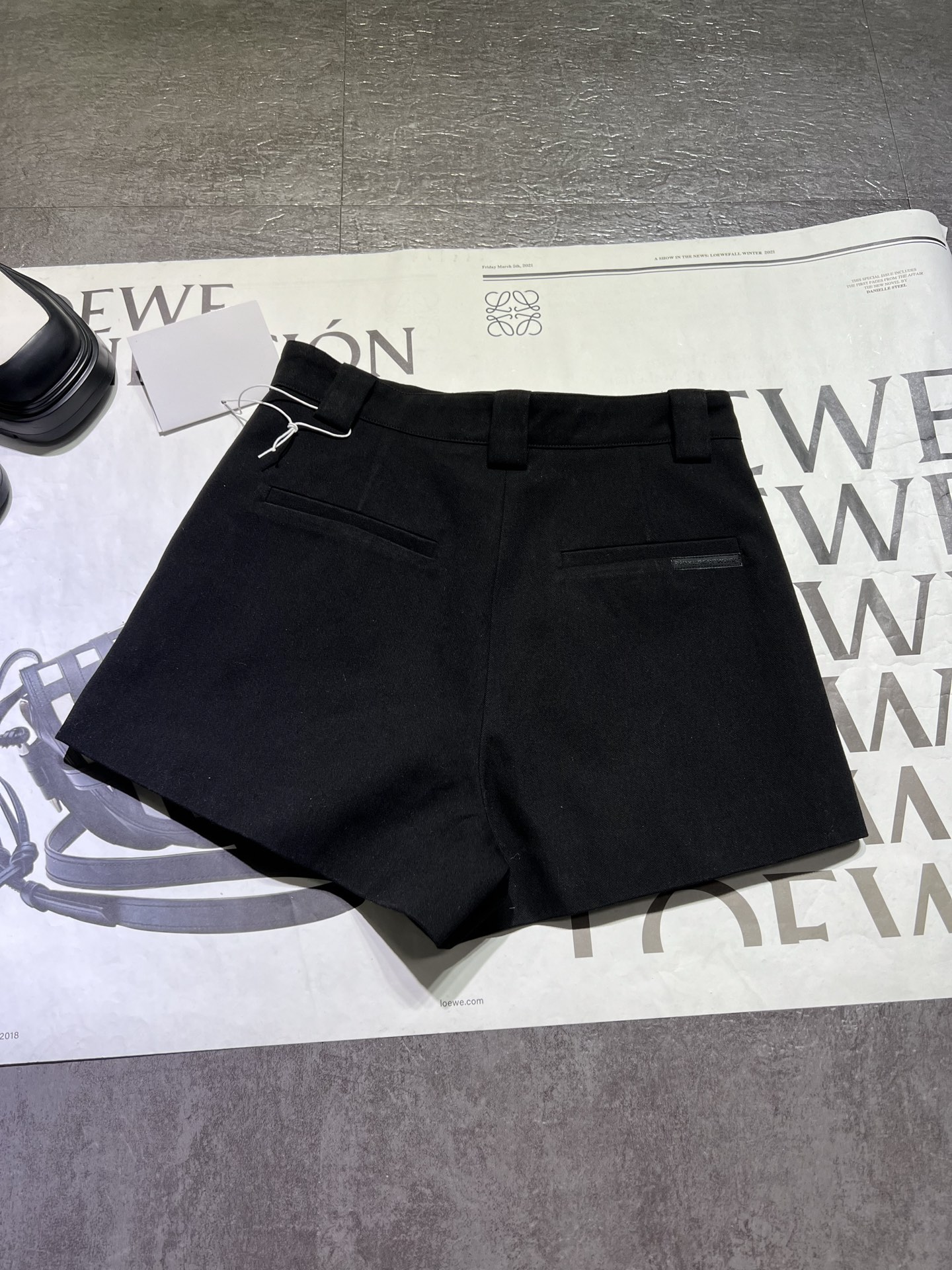 High-end Quality Women’s Clothes: Cotton Alexanderwan Shorts with Super Long Thighs - 图片 5