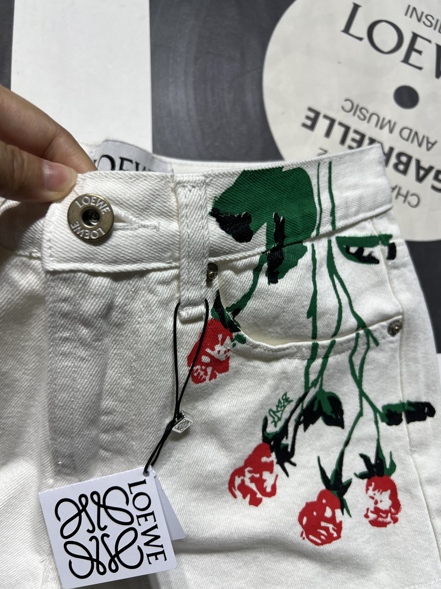High-Quality Women’s Clothes: Tweed Fashion Collection with Paula’s Cowboy Shorts - 图片 6