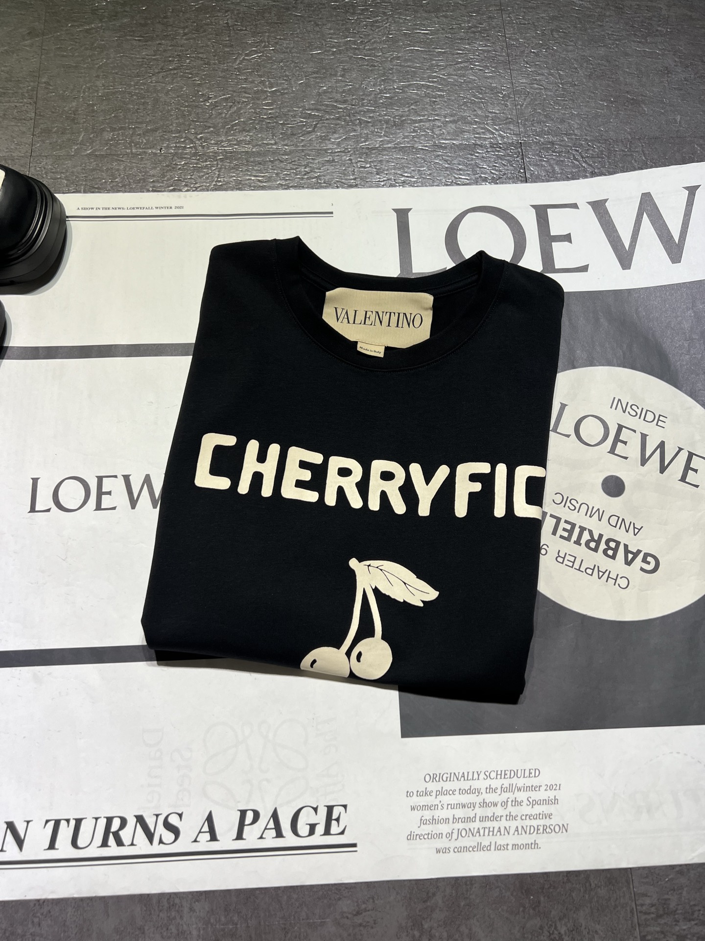 High-Quality Women’s Clothes: Original Packaged Wallen Val T-Shirt for 25-Year-Olds - 图片 6