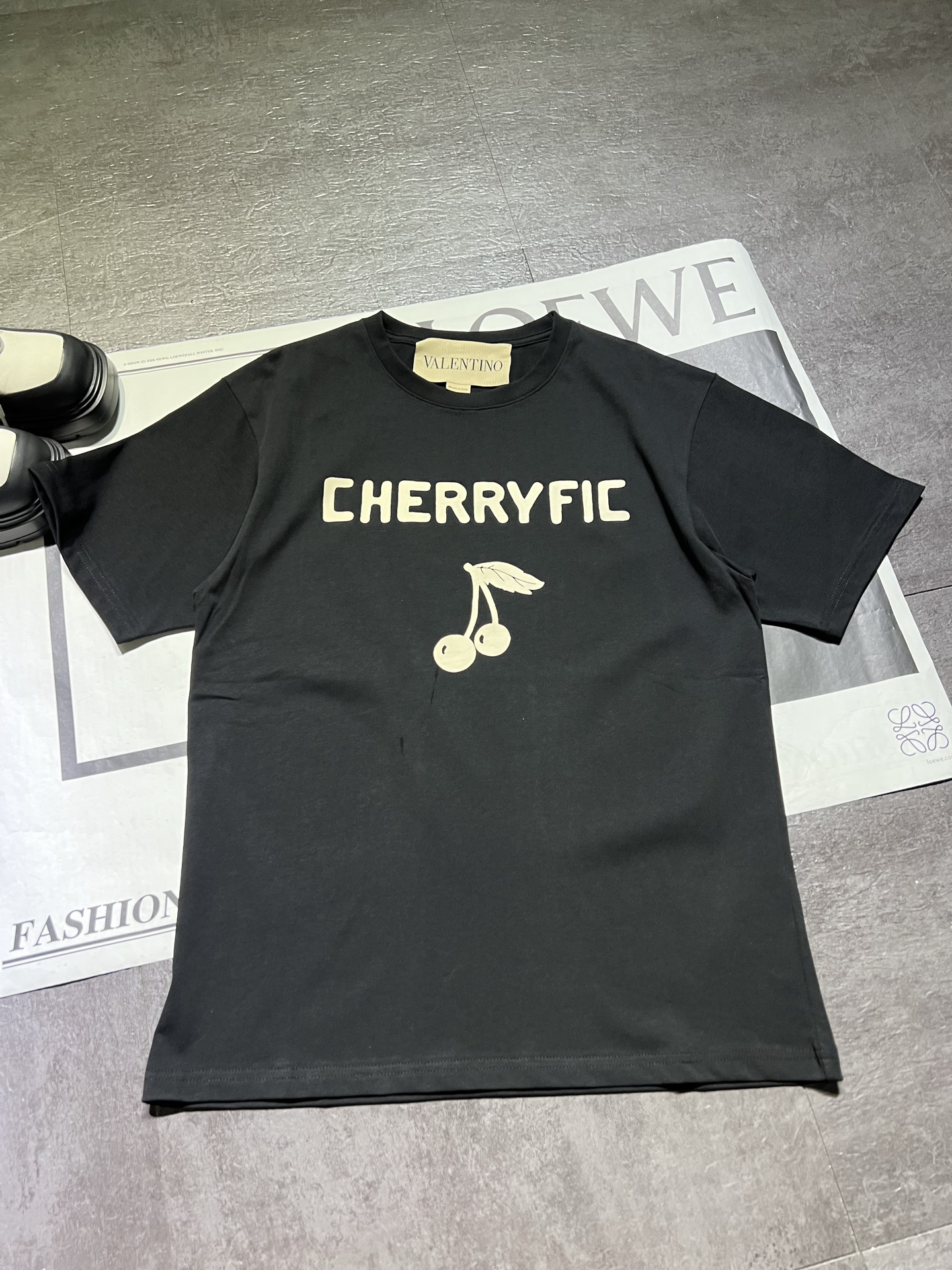 High-Quality Women’s Clothes: Original Packaged Wallen Val T-Shirt for 25-Year-Olds - 图片 4