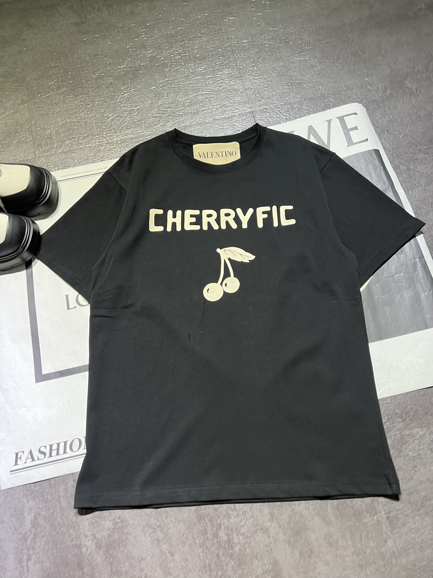 High-Quality Women’s Clothes: Original Packaged Wallen Val T-Shirt for 25-Year-Olds - 图片 7