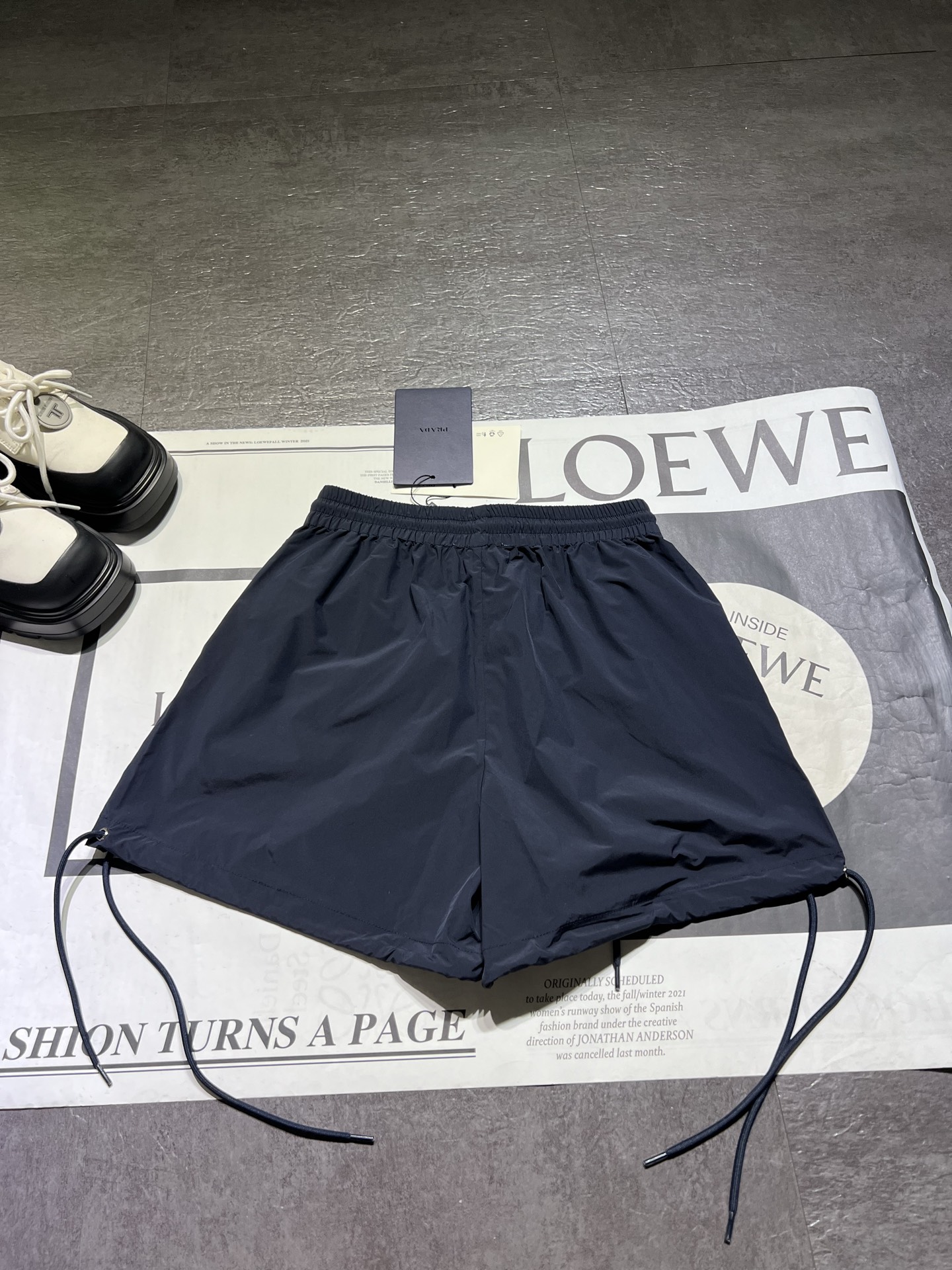 High-quality Prada Women’s Suit Package with 25 Nylon High Waist Shorts for Summer - 图片 4