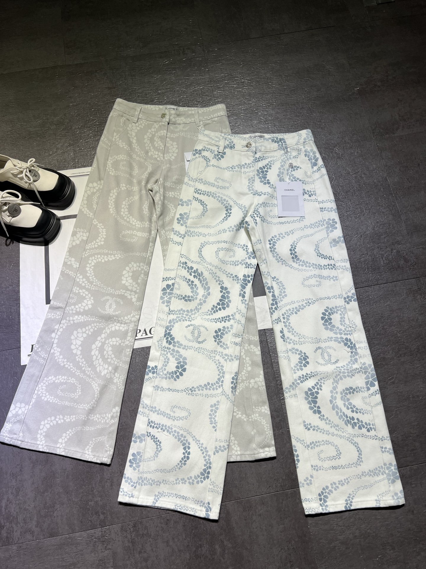 High-Quality Women’s Suit with New 4860C Fragrance and Tailor-Made Details - 图片 2