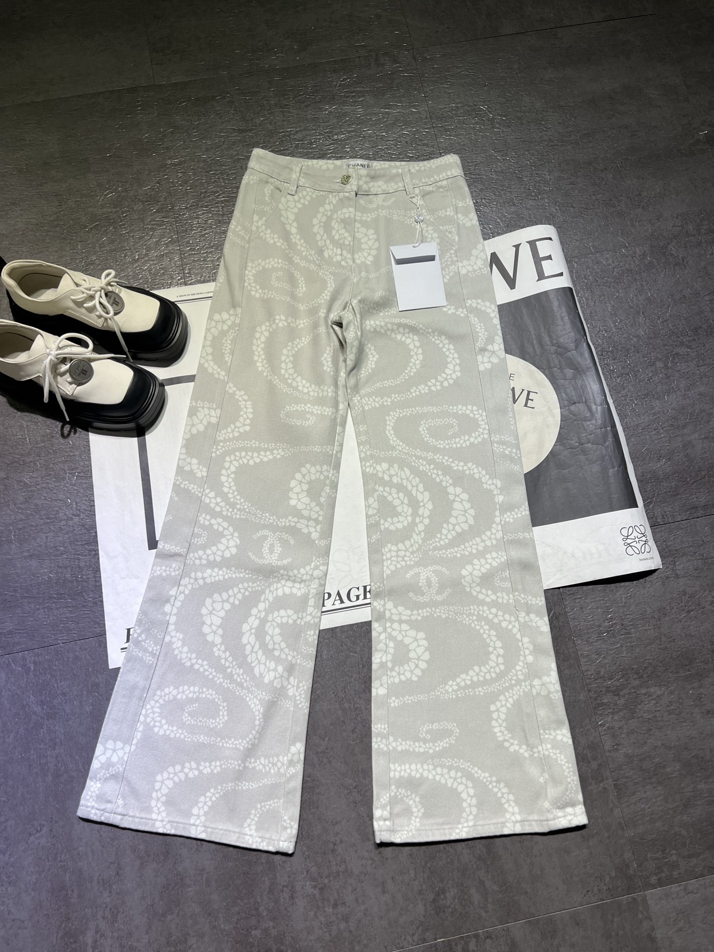 High-Quality Women’s Suit with New 4860C Fragrance and Tailor-Made Details - 图片 3