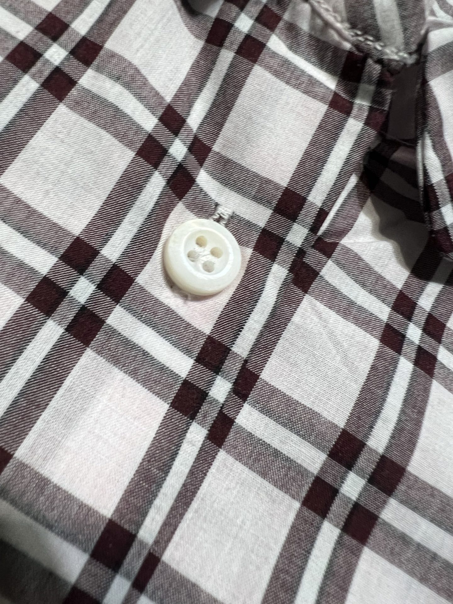 High-end Women’s Clothes: Prada Shirt, Spring Shagg Shorts, Classic Pairing and Single-Dressing - 图片 7