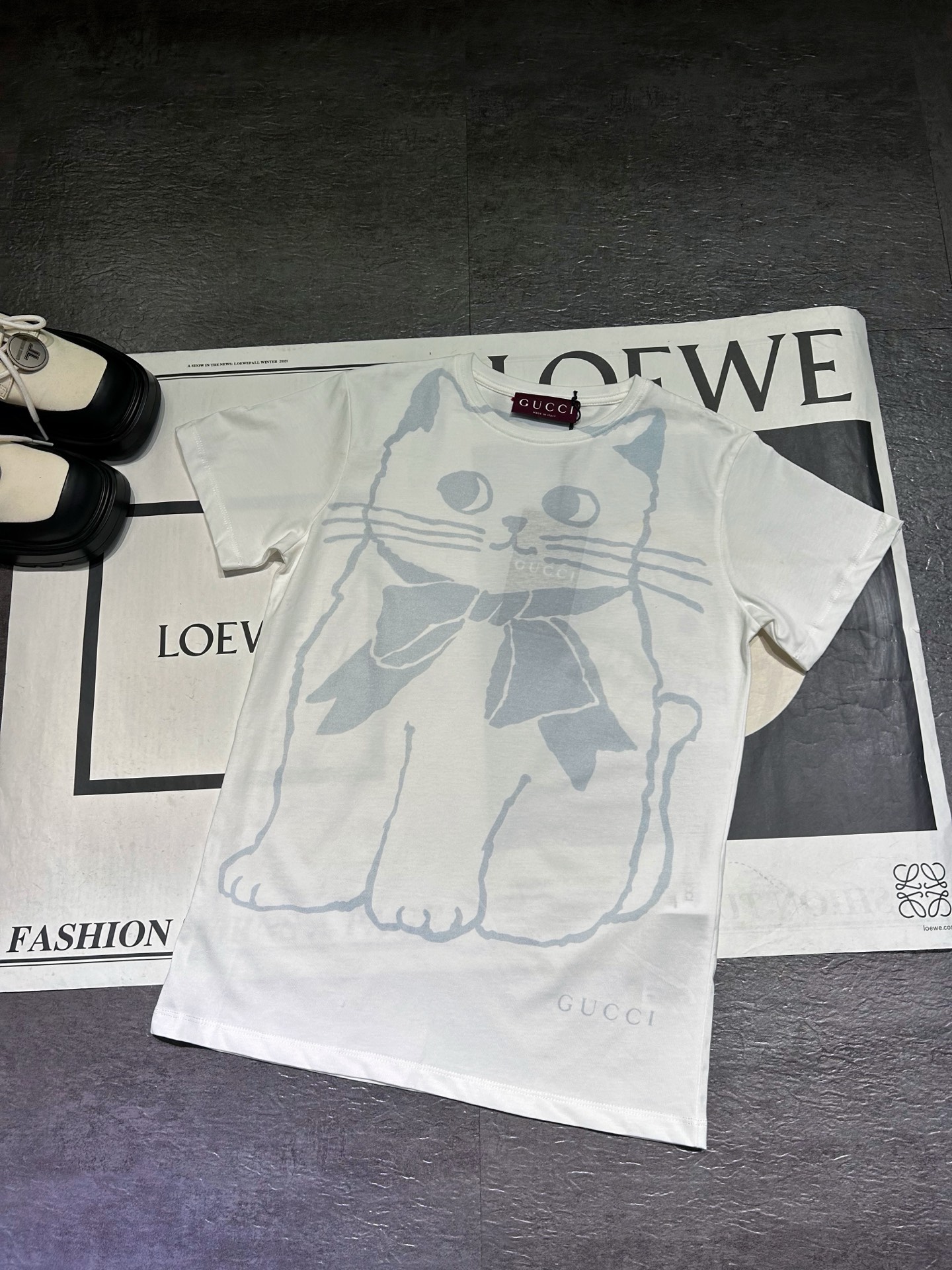 P380 HIGH-QUALITY WOMEN’S CLOTHING WITH A GUCC* GUCCI-PRINTED COTTON T-SHIRT