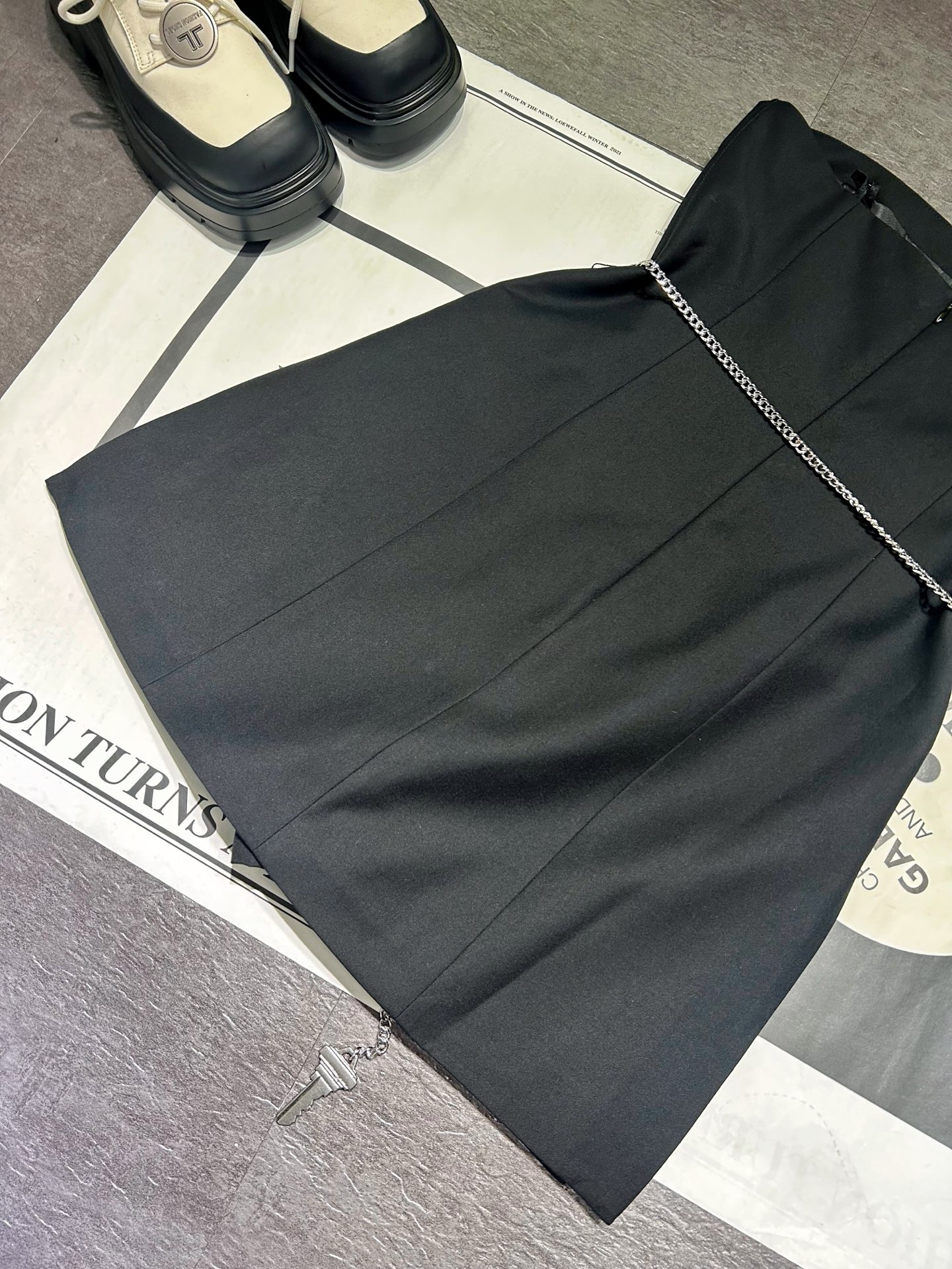 High-Quality Women’s Clothing: Alexanderwan Knitting Dress with Chain Decoration and Security Pants - 图片 6