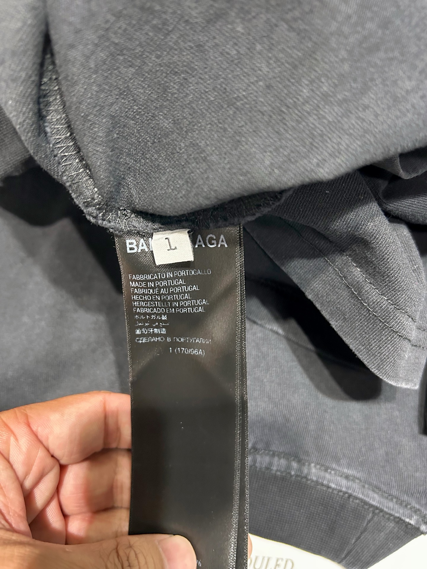 “High-Quality Women’s Clothes: City of Angels T-Shirt, Same-Sex, Large, Hand-Held, Cash” - 图片 8