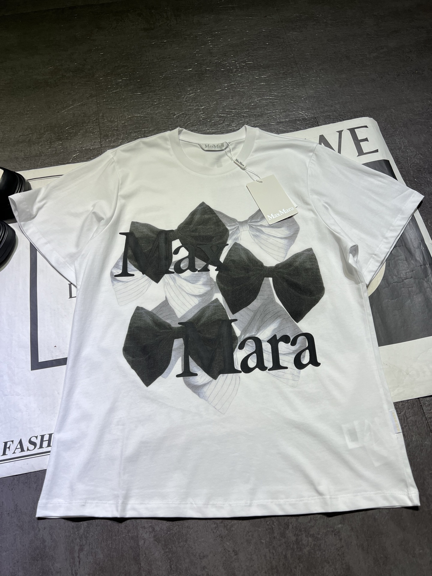 MaxMar 2025 High-Quality Women’s T-Shirts: Large, Same-Sex, Top-Up 100, Spot SML Sizes