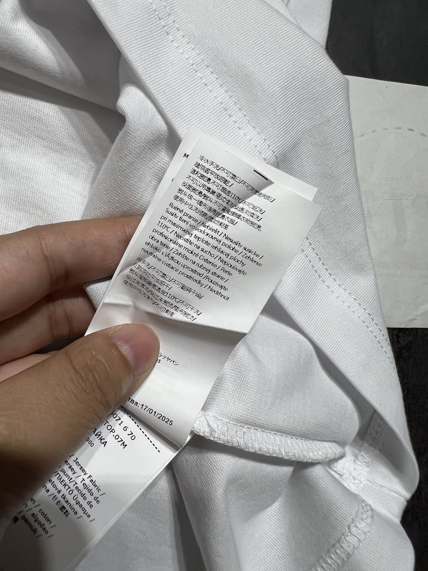 MaxMar 2025 High-Quality Women’s T-Shirts: Large, Same-Sex, Top-Up 100, Spot SML Sizes - 图片 8
