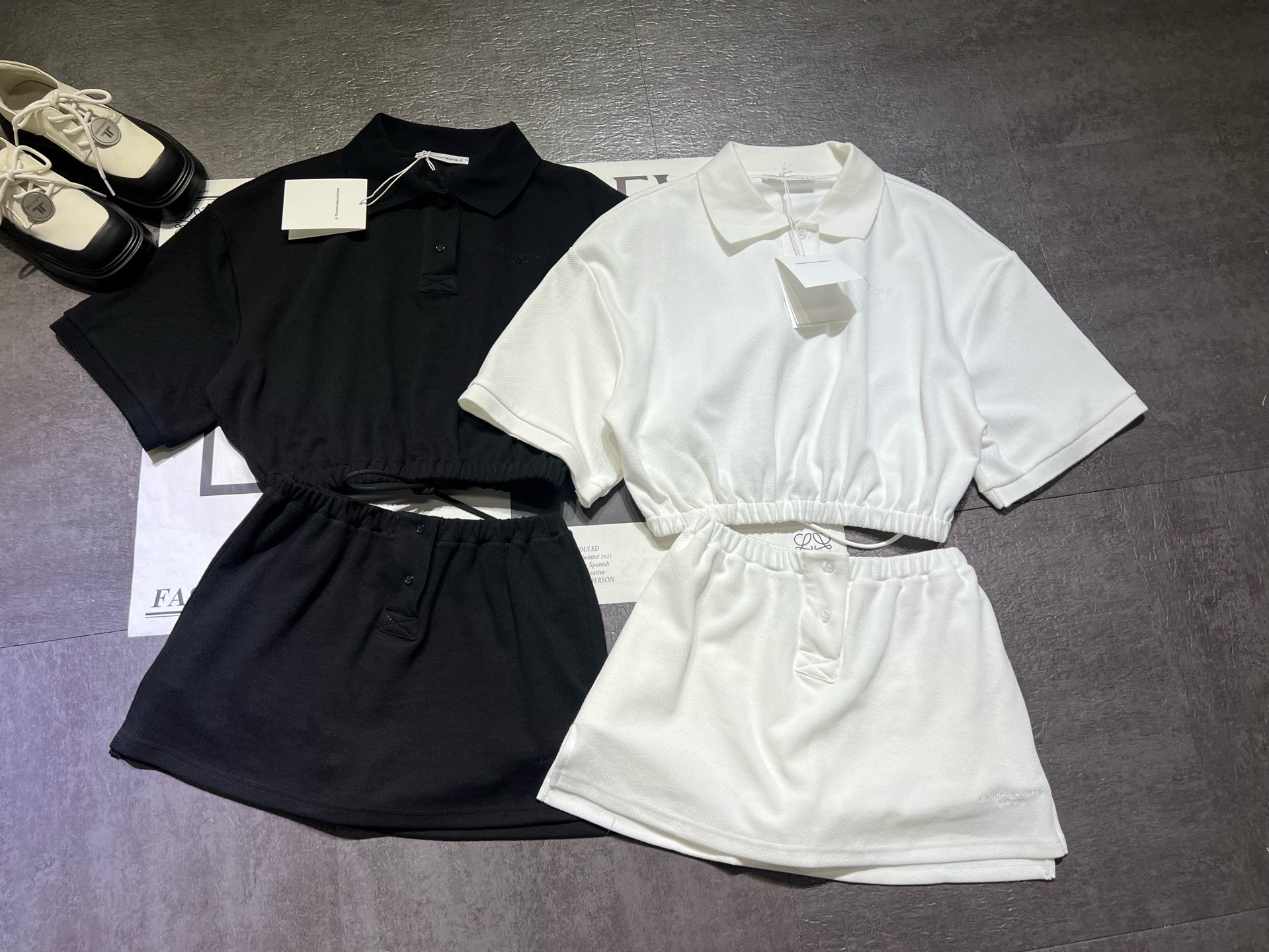 High-Quality Women’s Clothing Set with Tycoon Polo T-Shirts and Stylish Safety Pants - 图片 1