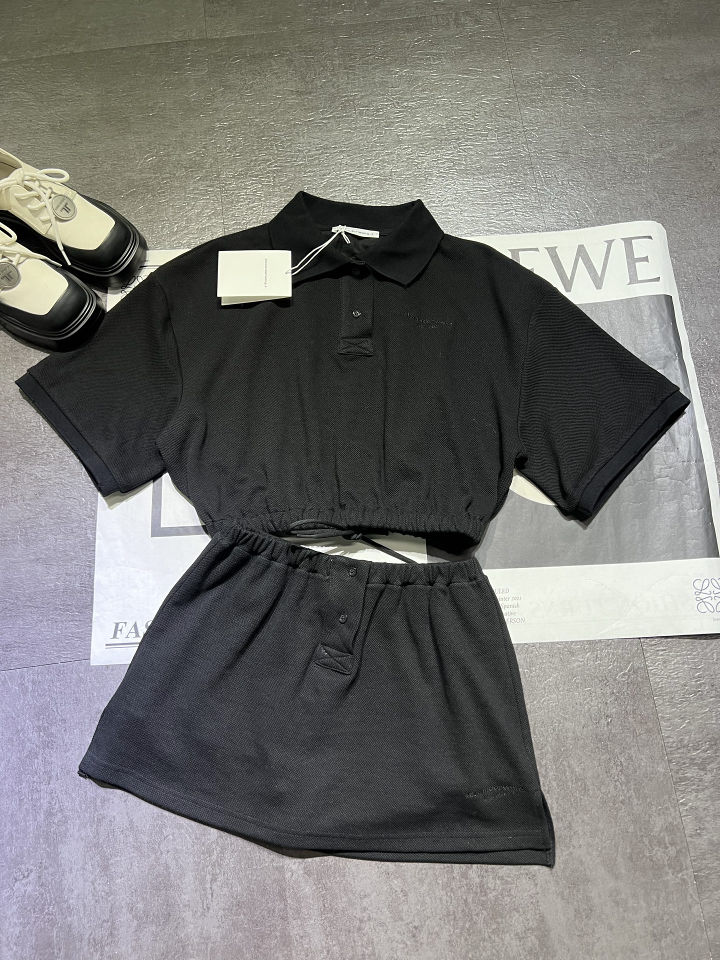 High-Quality Women’s Clothing Set with Tycoon Polo T-Shirts and Stylish Safety Pants - 图片 5