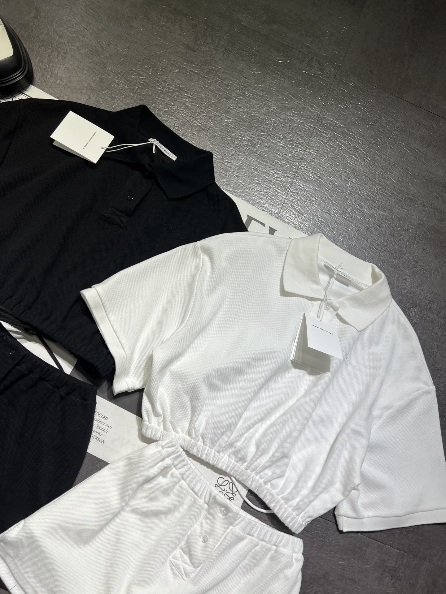 High-Quality Women’s Clothing Set with Tycoon Polo T-Shirts and Stylish Safety Pants - 图片 2