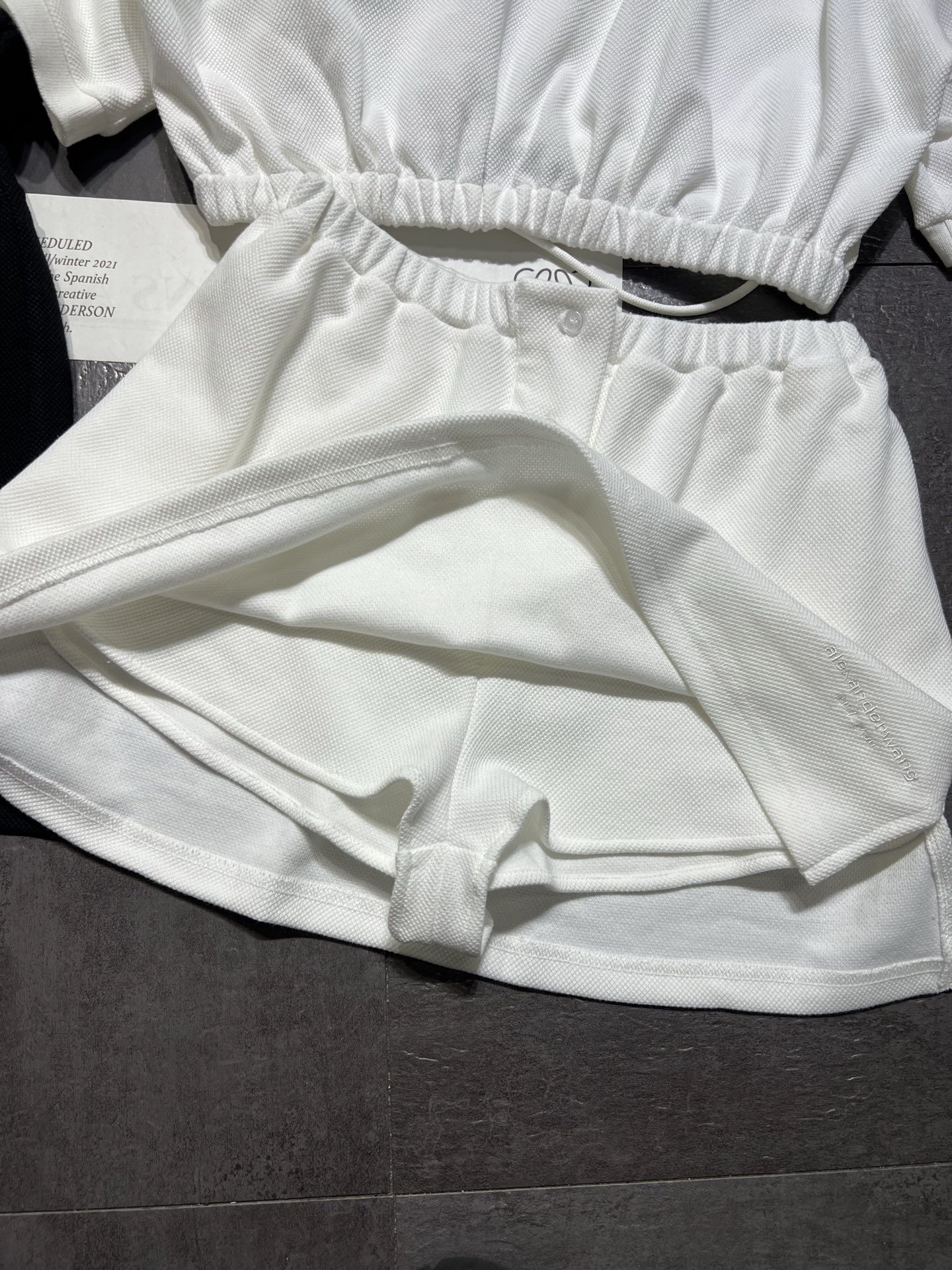 High-Quality Women’s Clothing Set with Tycoon Polo T-Shirts and Stylish Safety Pants - 图片 7