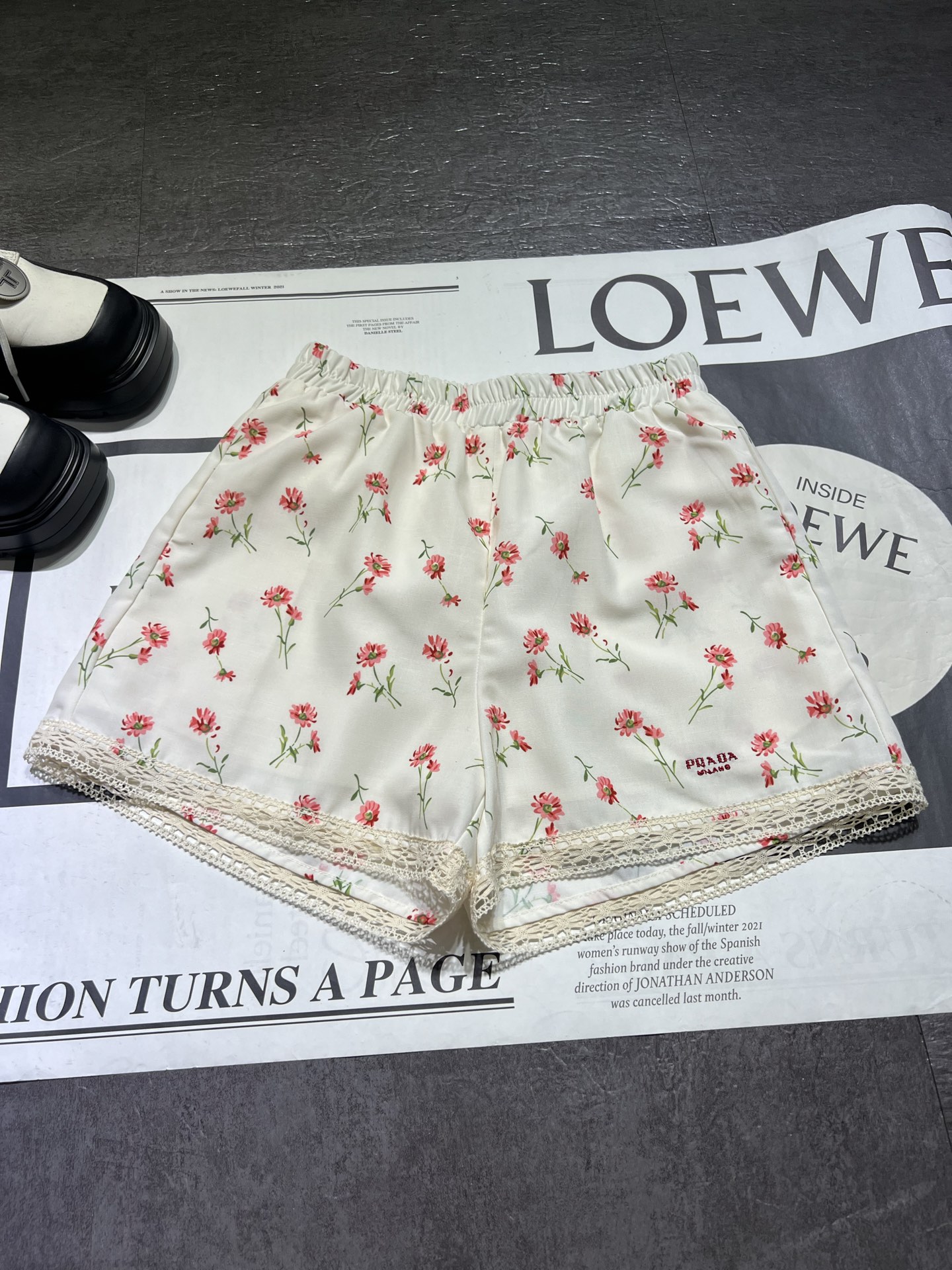 Custom-made Prada Platinum Packs: Single-size Female Suit with Summer Essentials - 图片 3