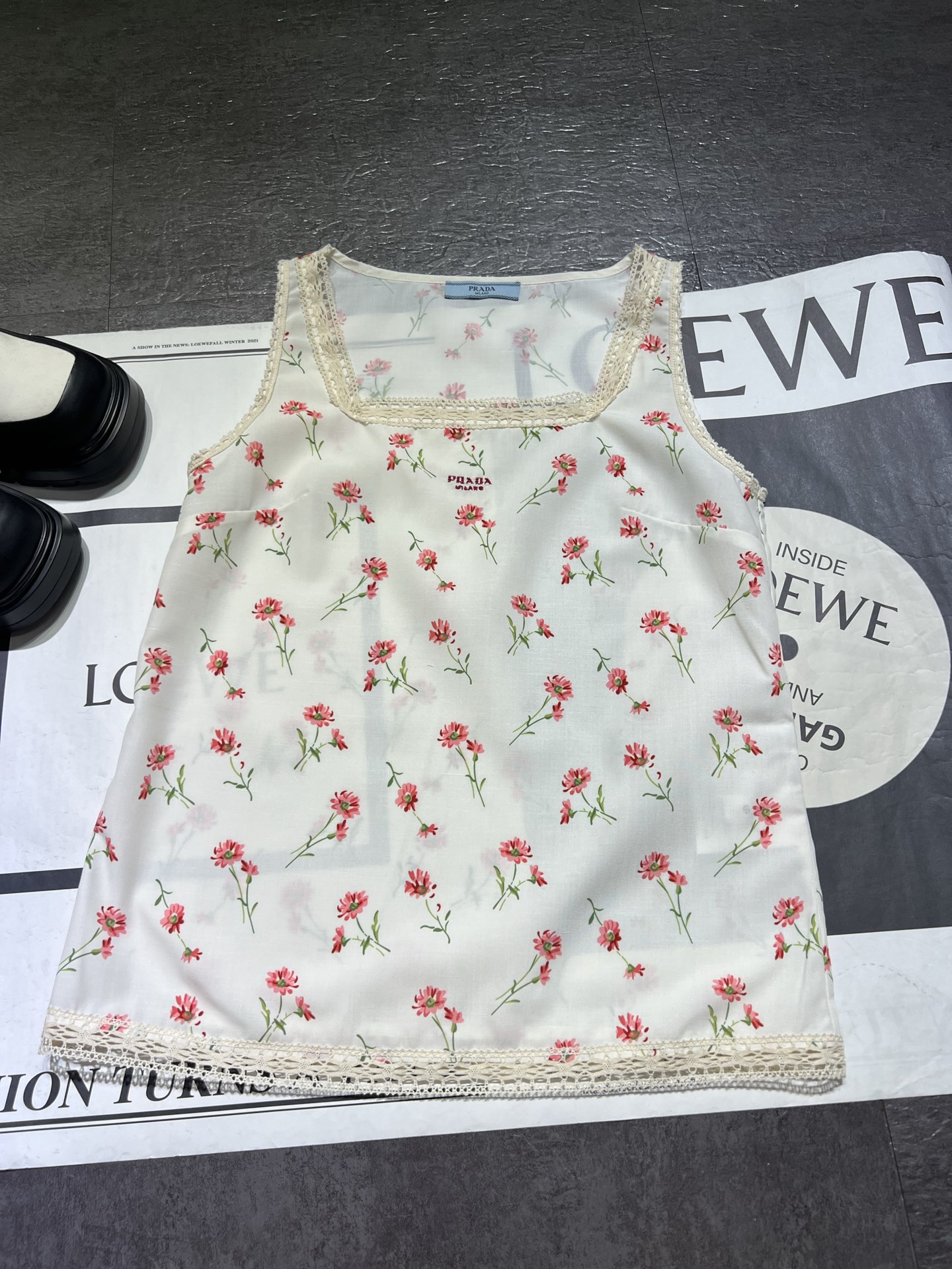Custom-made Prada Platinum Packs: Single-size Female Suit with Summer Essentials - 图片 2