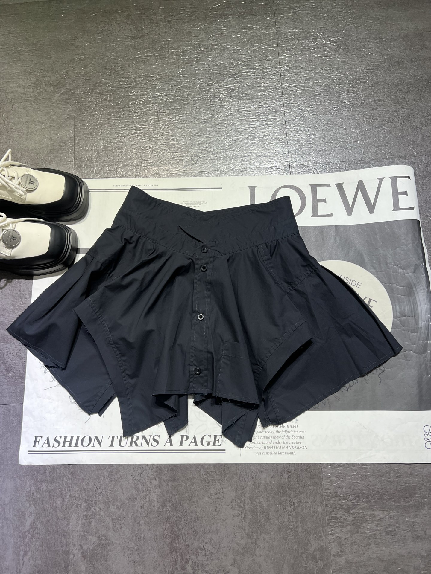 “High-Quality Original Female Suit in Alexander’s Spring/Summer 25s Collection” - 图片 2