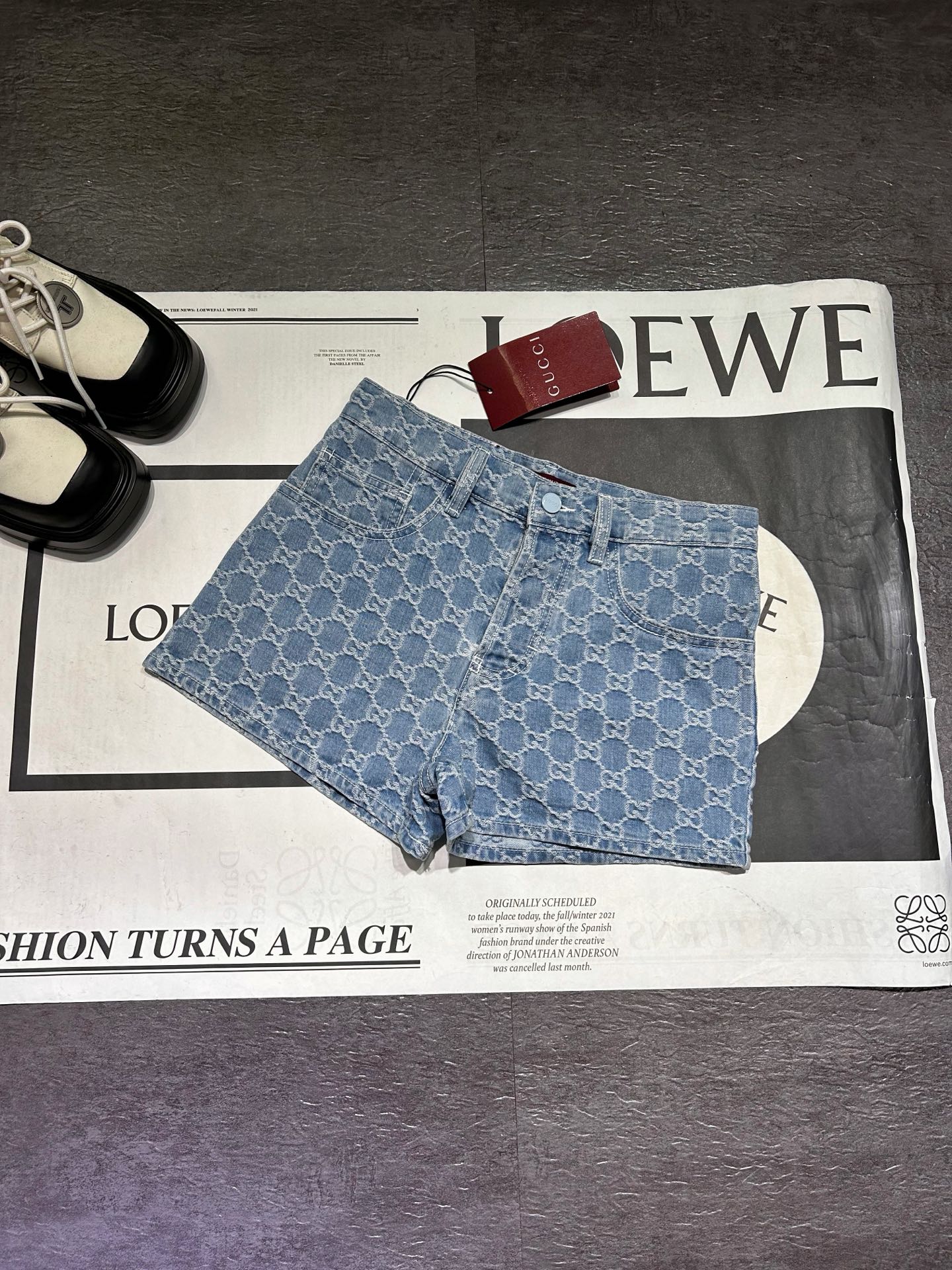 Gucci 25FW New High-Quality Female Suit with Stylish Design and Comfortable Fit - 图片 1