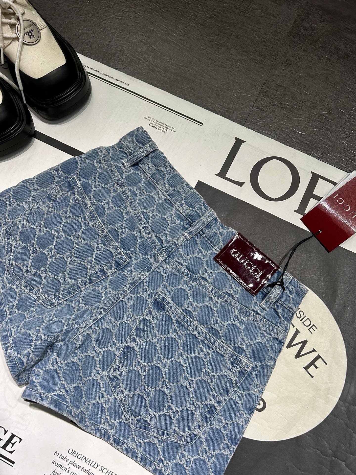 Gucci 25FW New High-Quality Female Suit with Stylish Design and Comfortable Fit - 图片 7