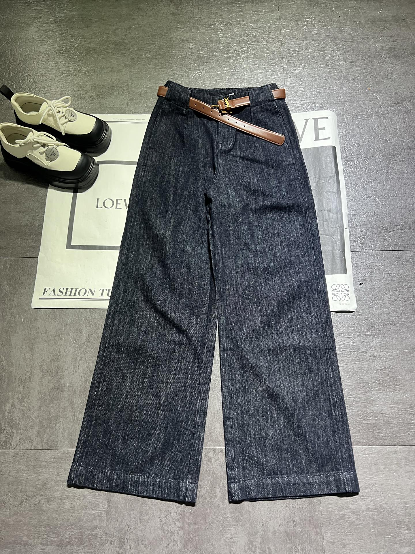 Retro-Color Single Women’s Suit: Original Design, Top-Style, Excellent Quality - 图片 1