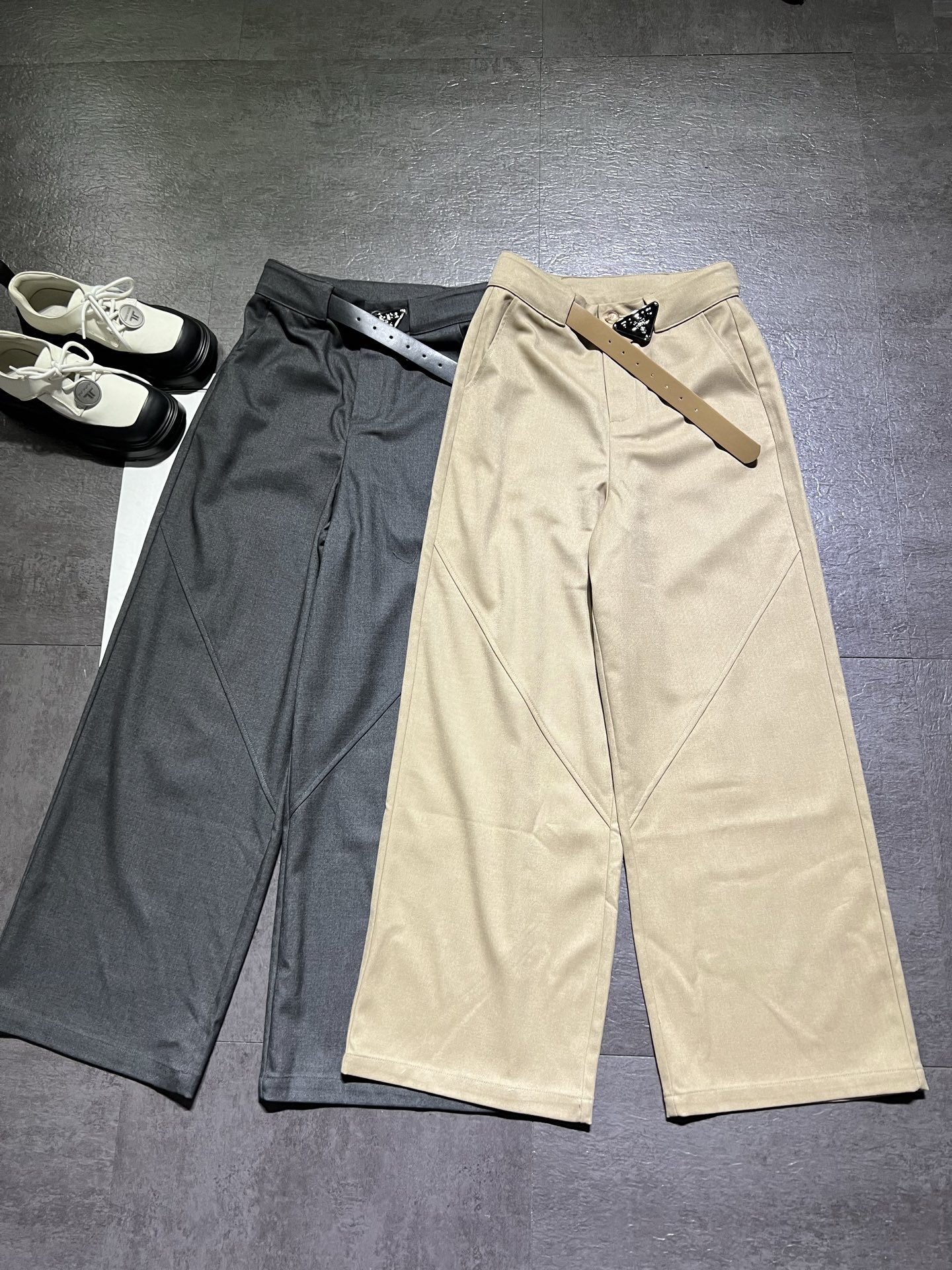 “Designer Single-Size Female Suit: Pants, Belts, Stylist, Colored Ocean, SMLs – Packaging Details” - 图片 1