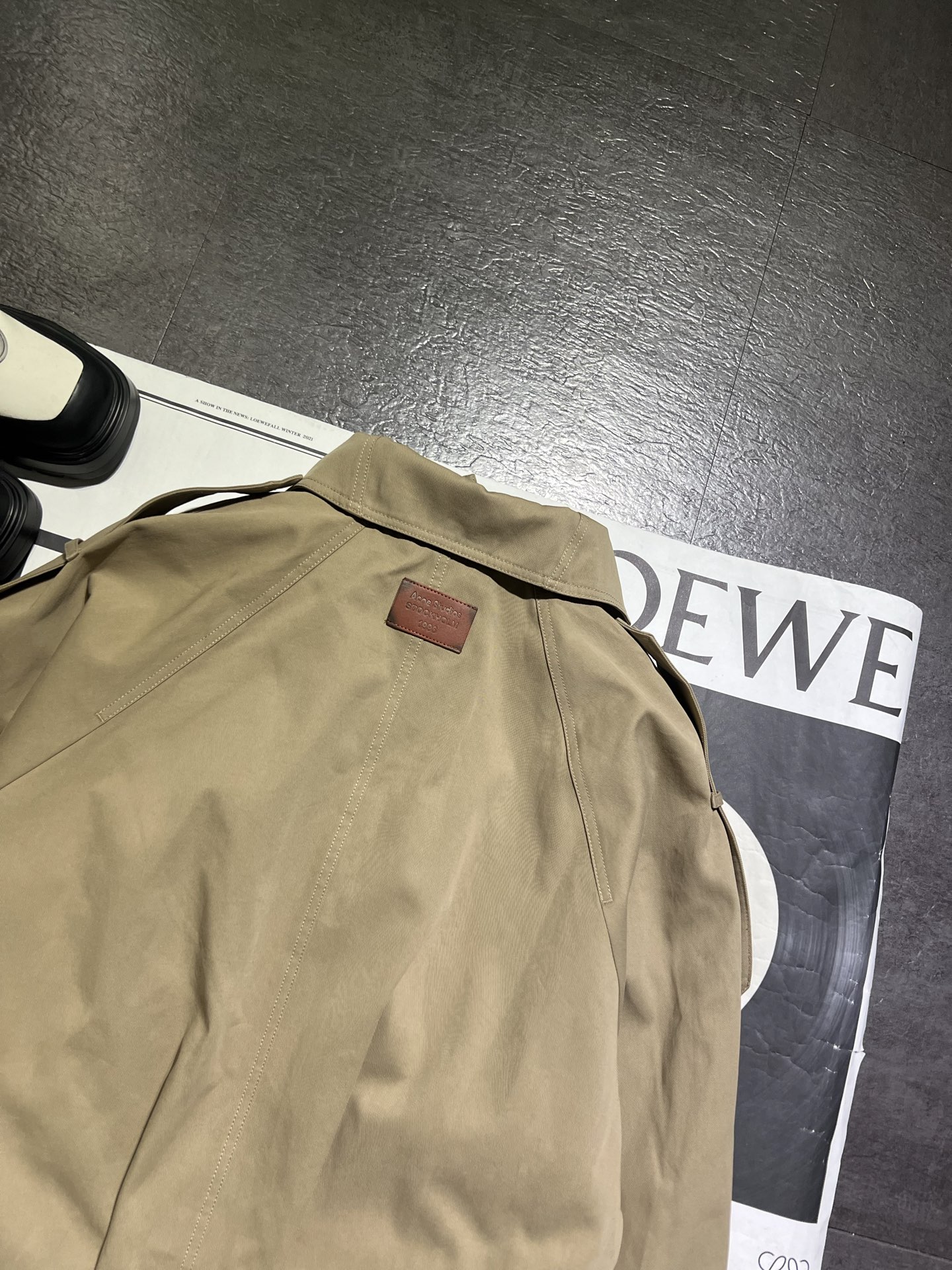 “Organic Cotton Suit for Women: Custom Double-Button Jacket, Ribbed Design, High-End Quality, Available in SML Sizes” - 图片 6