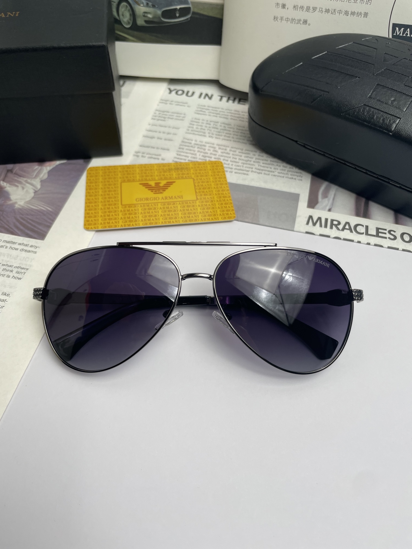 Amani ARMANI: Handmade Male Luminous Sunglasses for Travel (20 words) - 图片 3